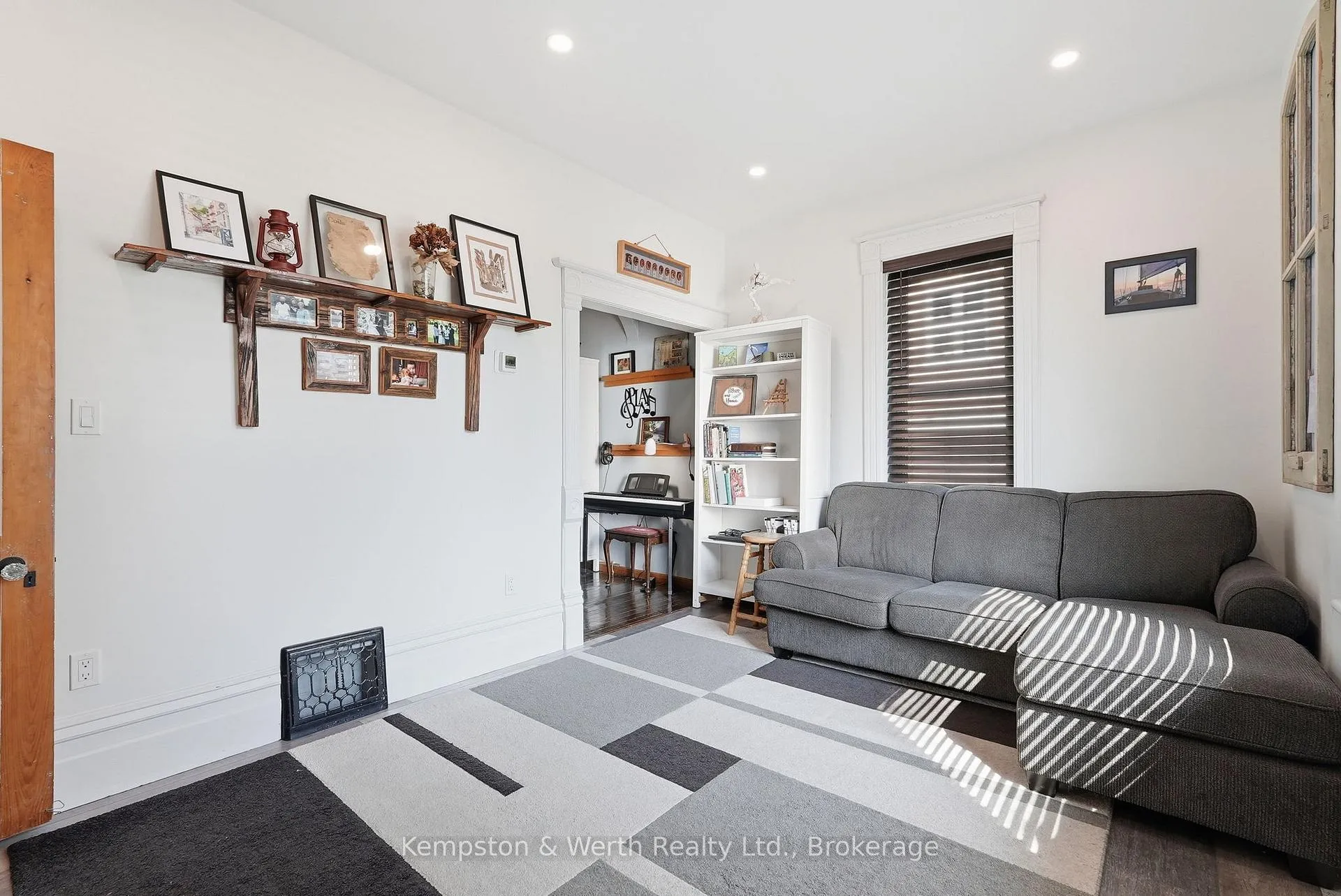 Photo 9 of 545 Main Street E, North Perth, Listowel — HOMEH
