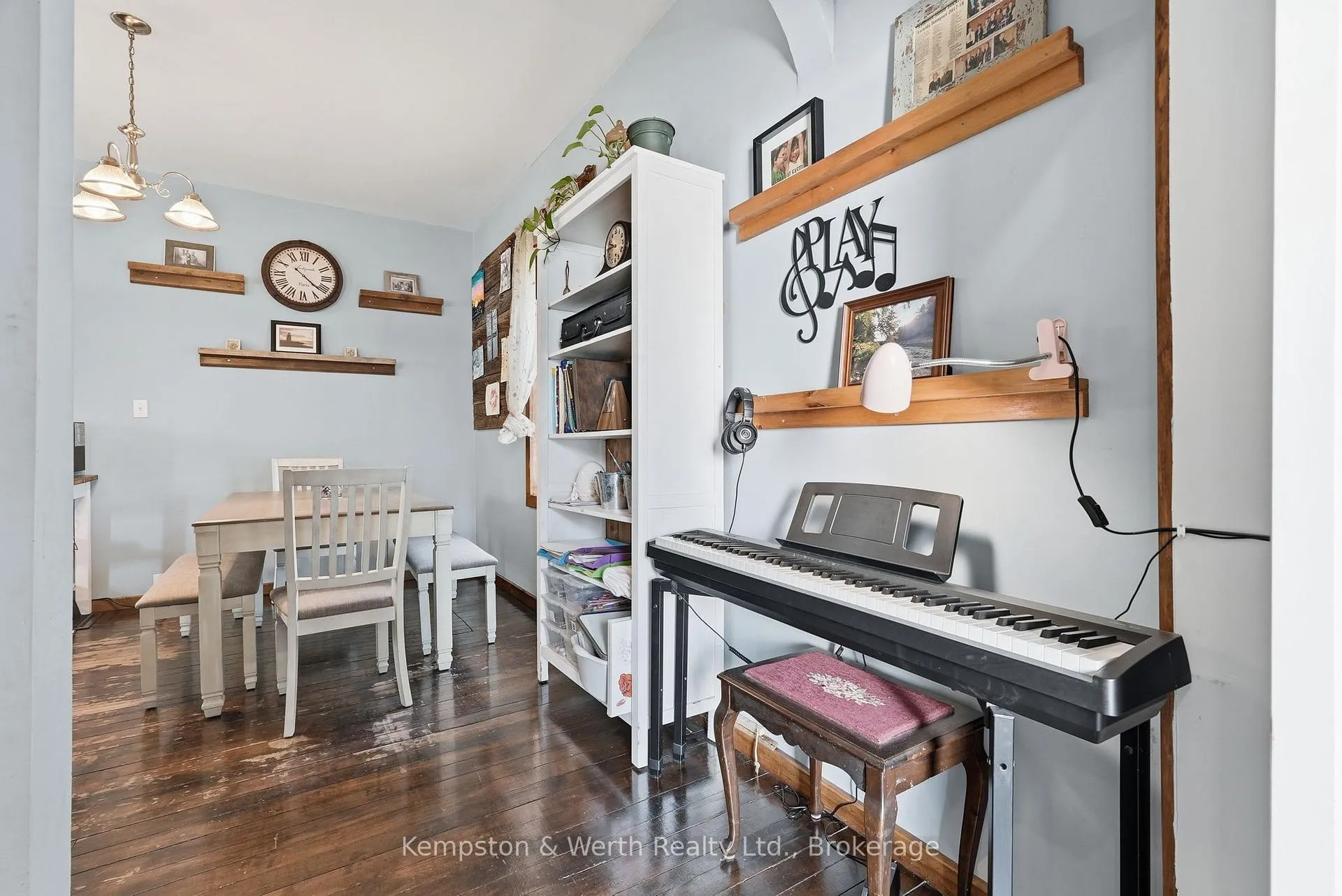 Photo 11 of 545 Main Street E, North Perth, Listowel — HOMEH