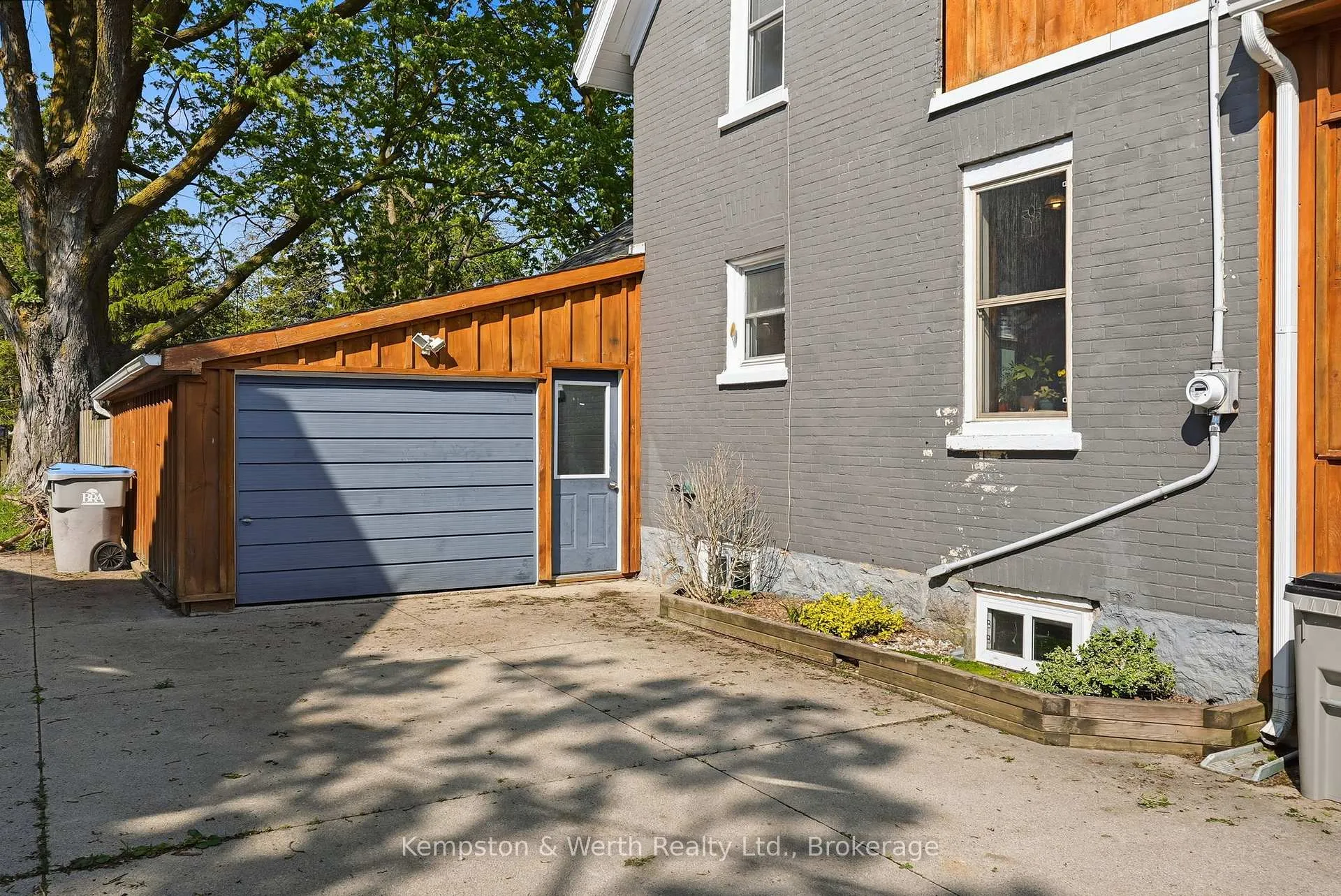 Photo 33 of 545 Main Street E, North Perth, Listowel — HOMEH