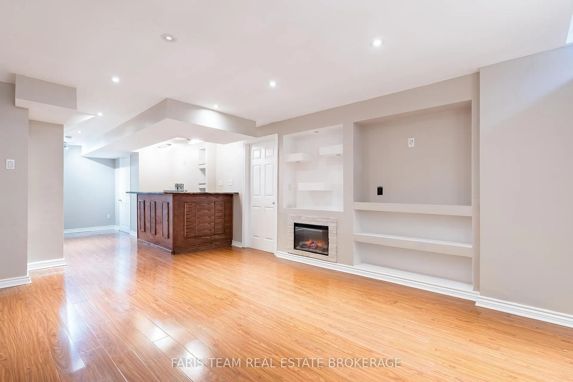 Photo 30 of 164 John W Taylor Avenue, New Tecumseth, Alliston — HOMEH