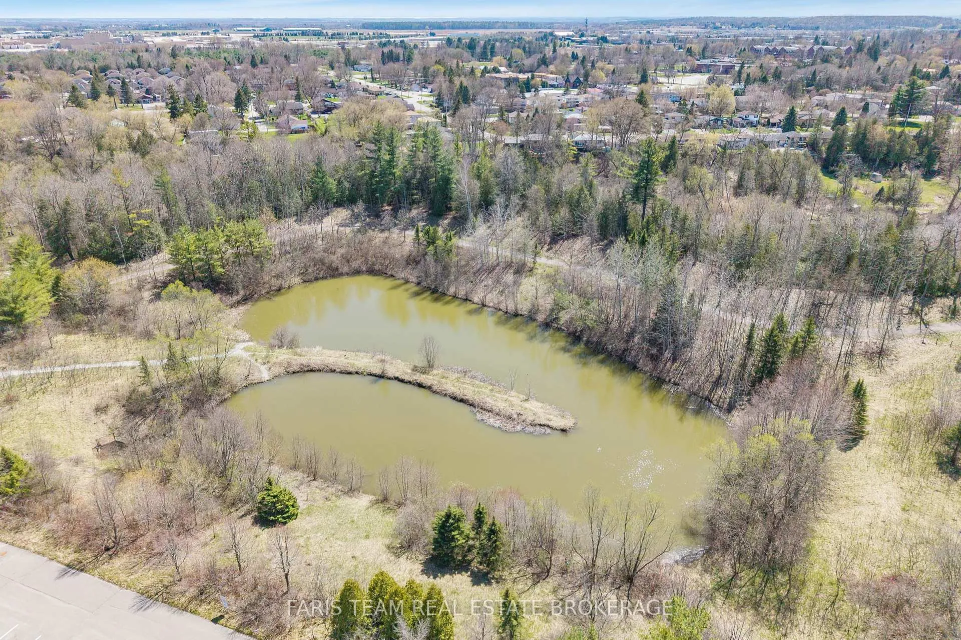 Photo 42 of 164 John W Taylor Avenue, New Tecumseth, Alliston — HOMEH
