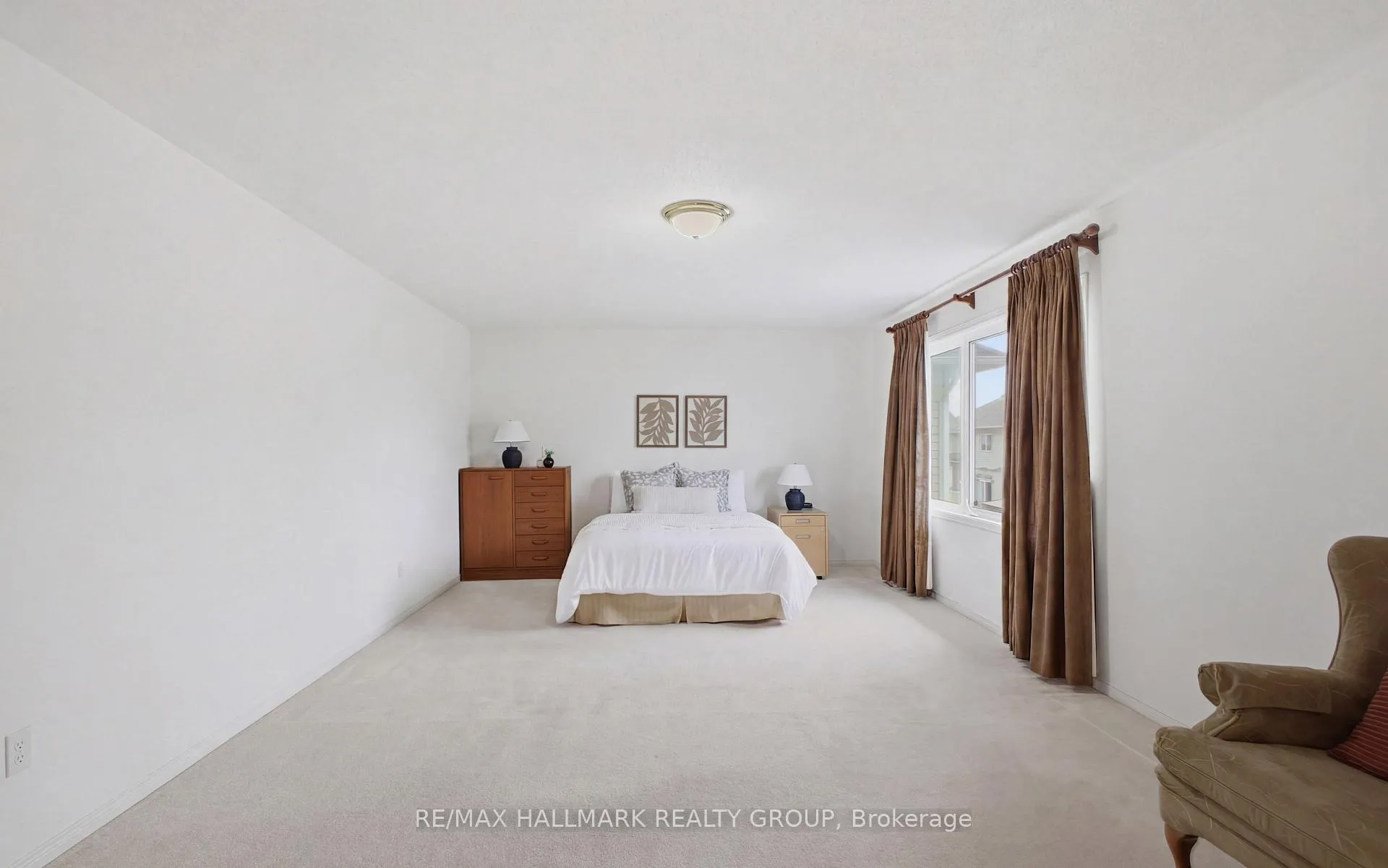 Photo 27 of 747 Larcastle Circle, Ottawa, Avalon East — HOMEH