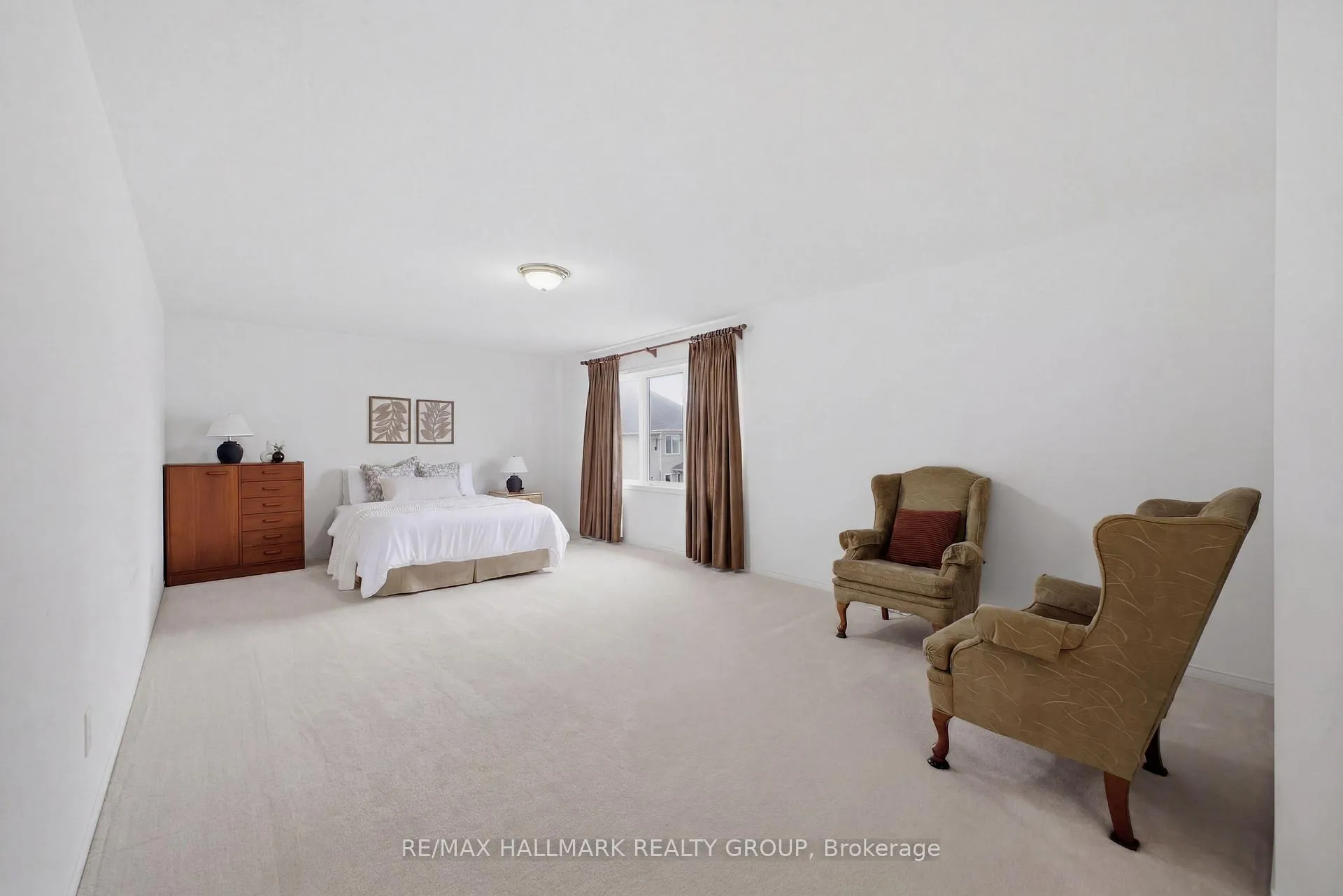 Photo 28 of 747 Larcastle Circle, Ottawa, Avalon East — HOMEH