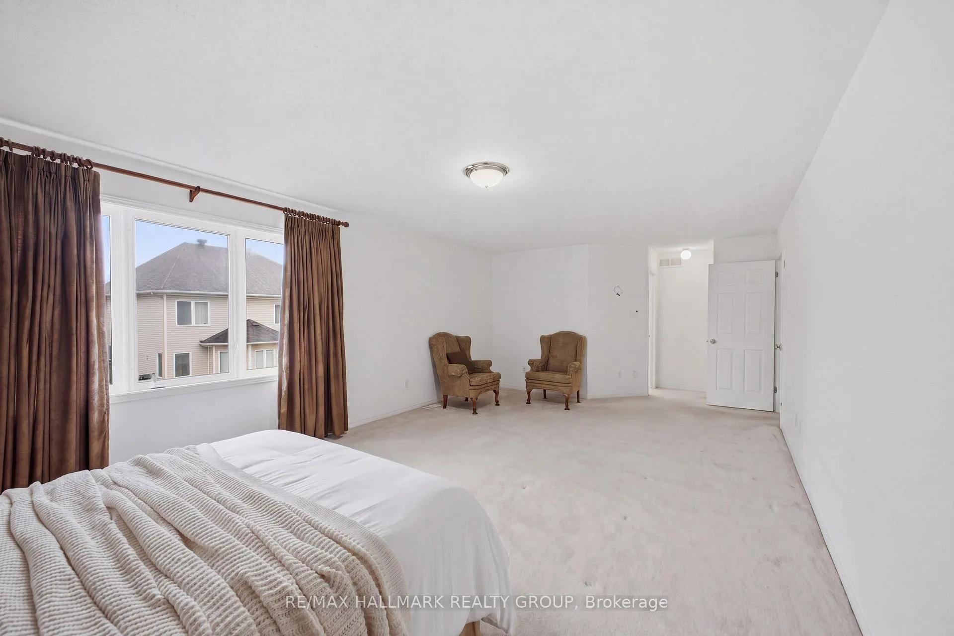 Photo 29 of 747 Larcastle Circle, Ottawa, Avalon East — HOMEH