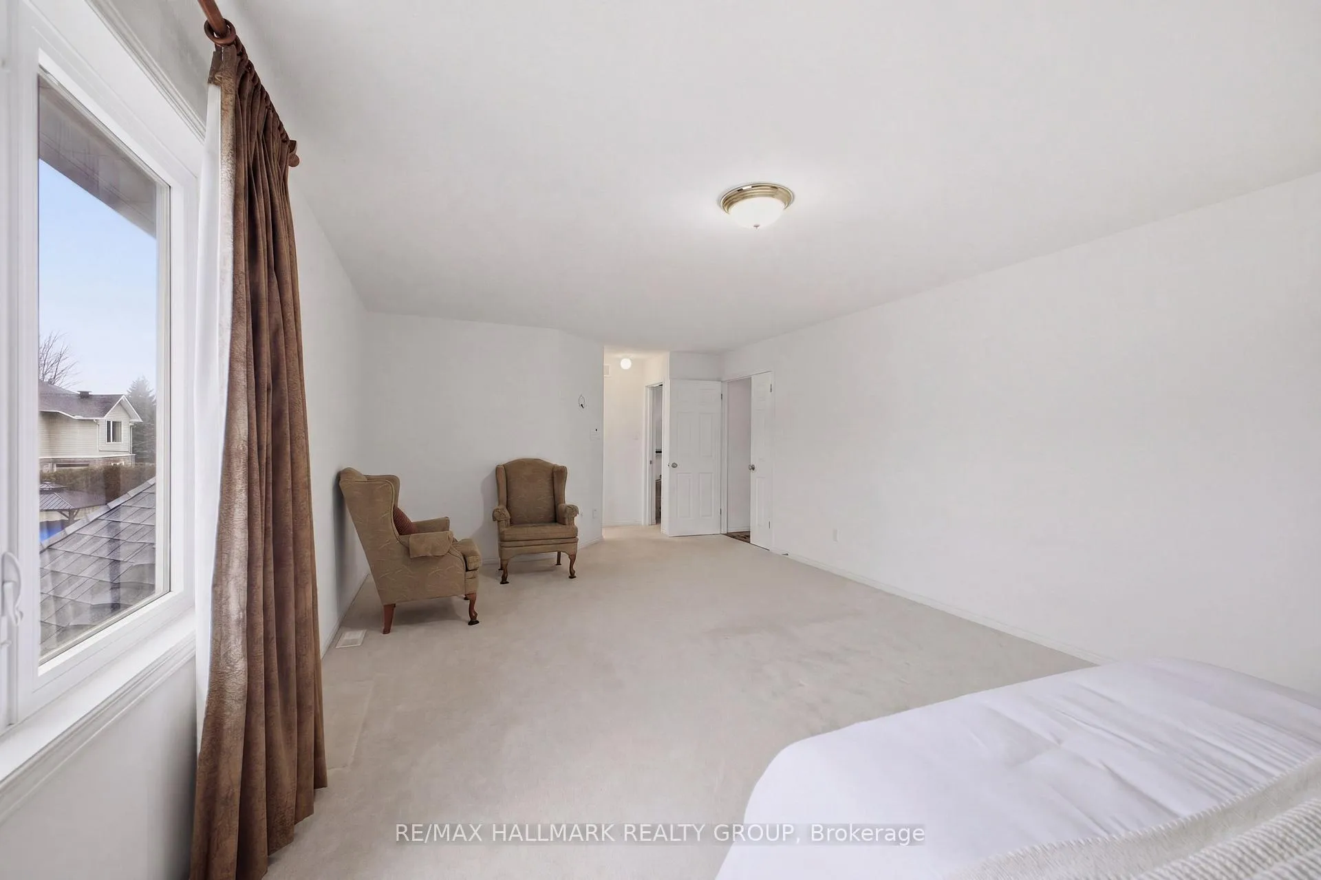 Photo 30 of 747 Larcastle Circle, Ottawa, Avalon East — HOMEH