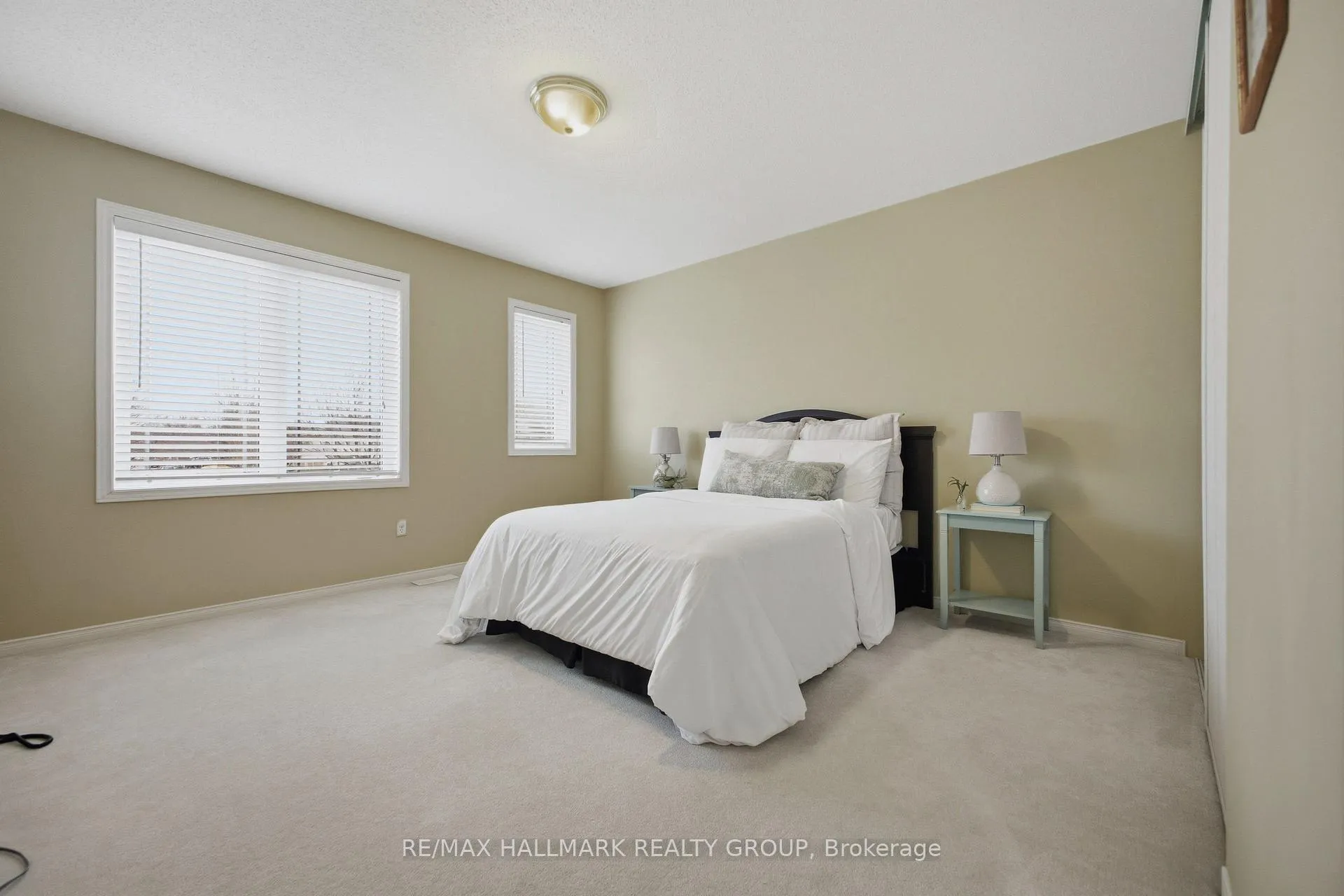 Photo 38 of 747 Larcastle Circle, Ottawa, Avalon East — HOMEH