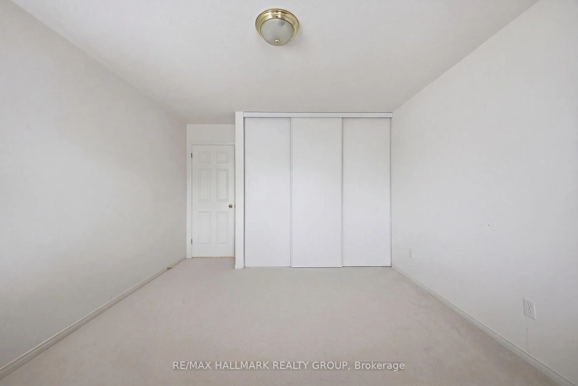 Photo 39 of 747 Larcastle Circle, Ottawa, Avalon East — HOMEH