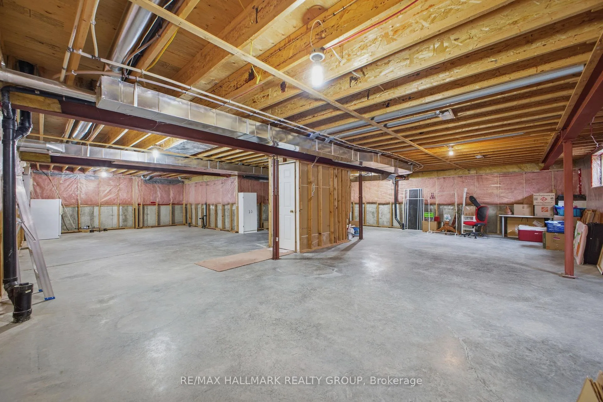 Photo 42 of 747 Larcastle Circle, Ottawa, Avalon East — HOMEH