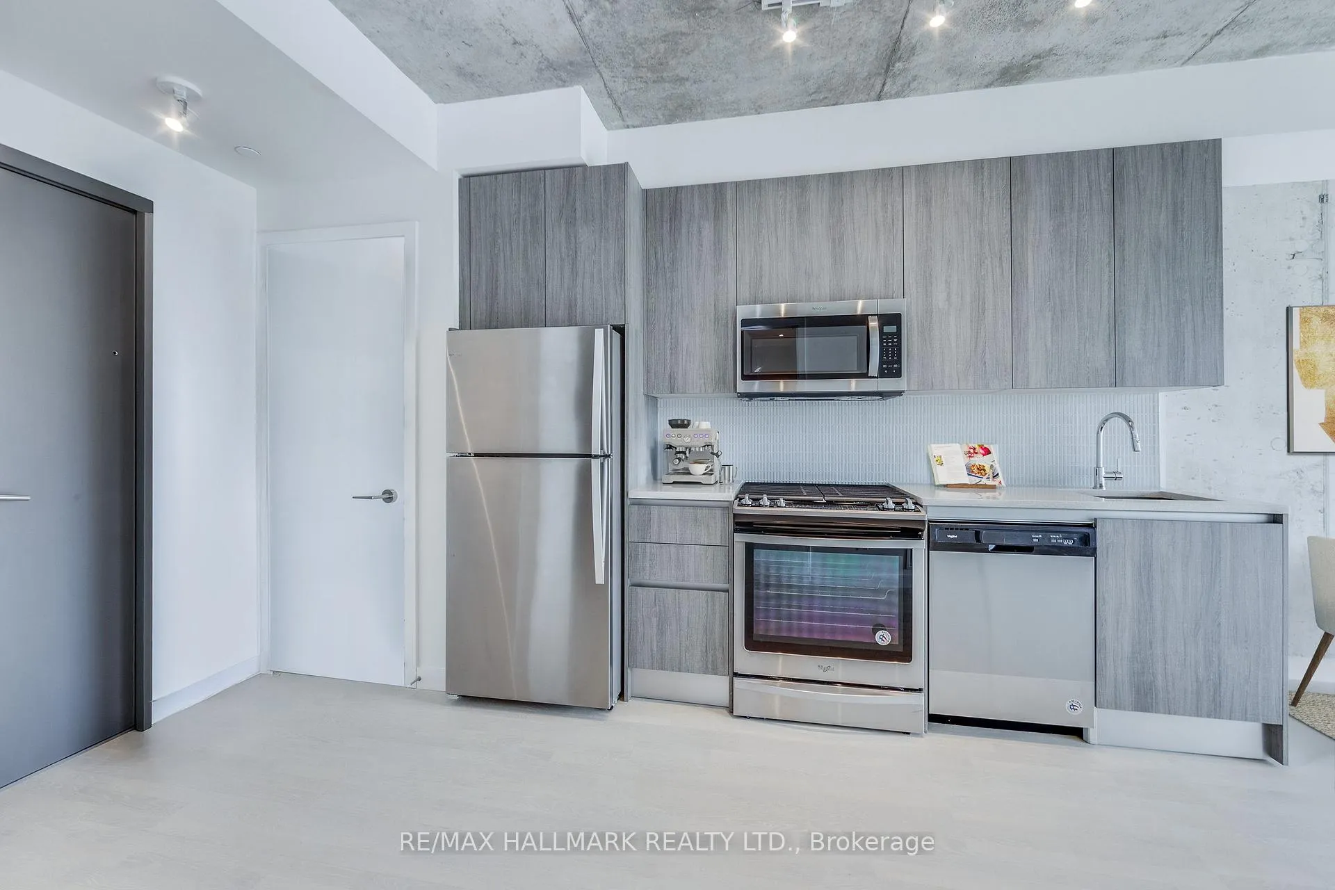 Photo 10 of Unit 419, 246 Logan Avenue, Toronto, South Riverdale — HOMEH