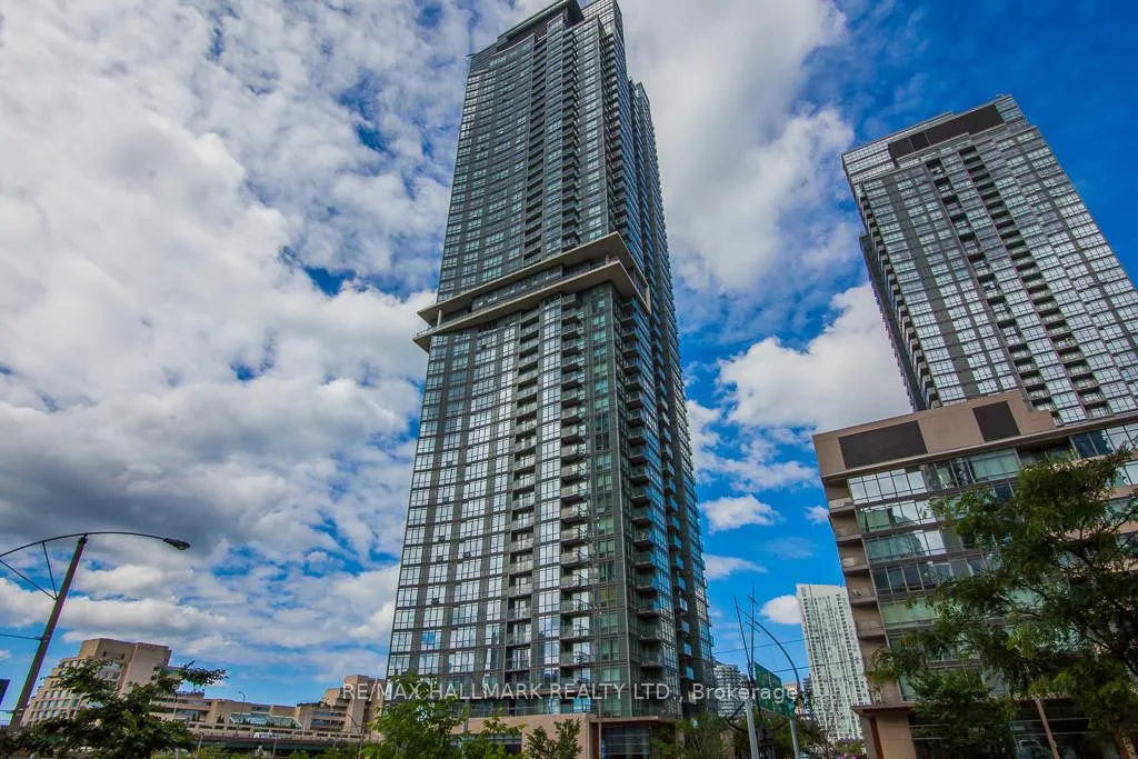 Front of Unit 3016, 11 Brunel Court