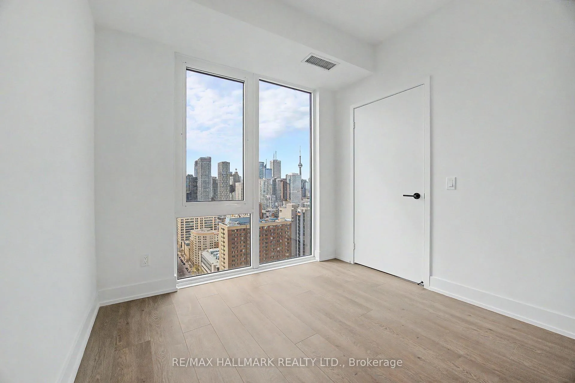 Photo 9 of Unit 2801, 308 Jarvis Street, Toronto, Church-Yonge Corridor — HOMEH