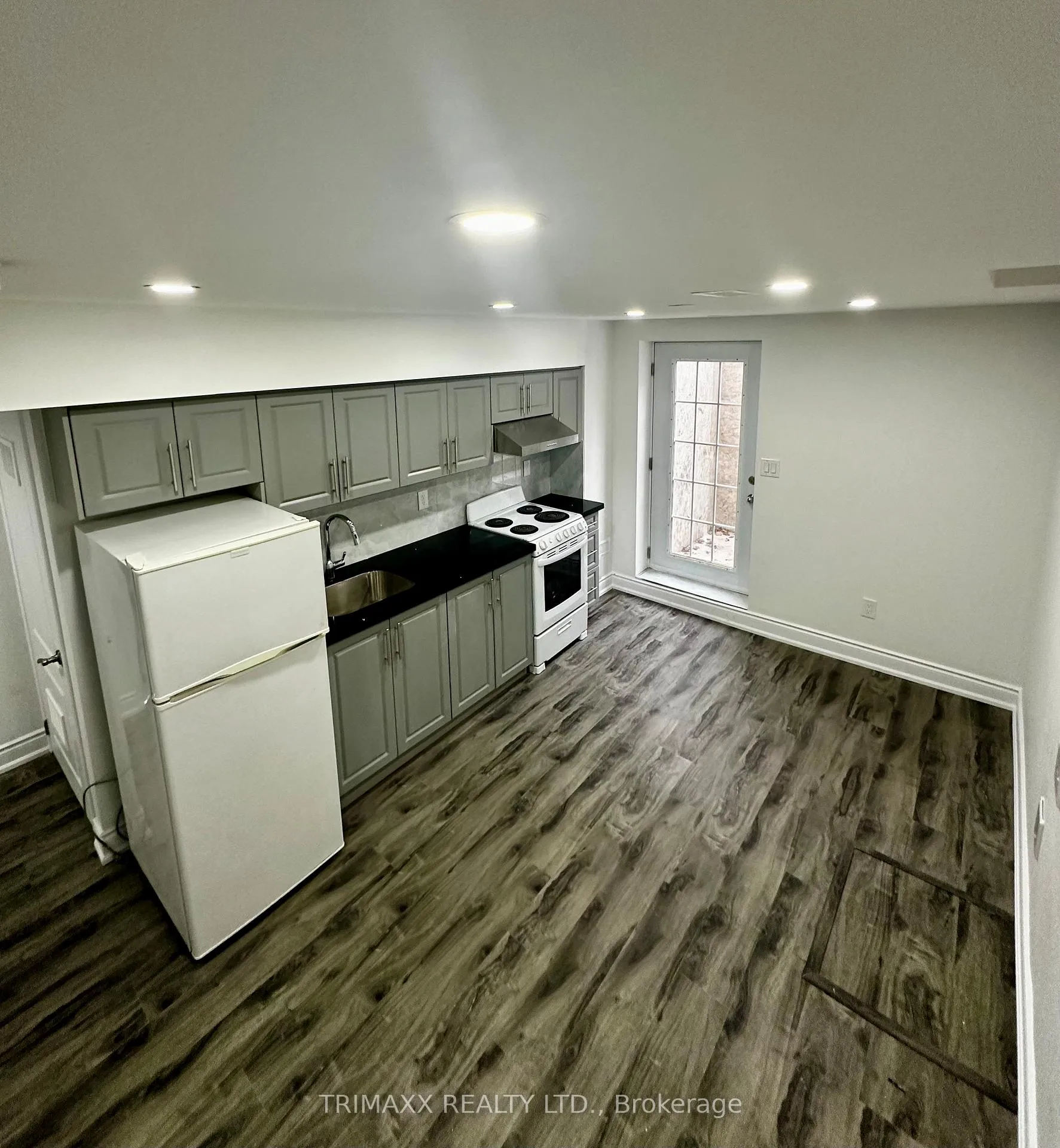 Photo 3 of Unit Basement, 68 Ural Circle, Brampton, Sandringham-Wellington — HOMEH