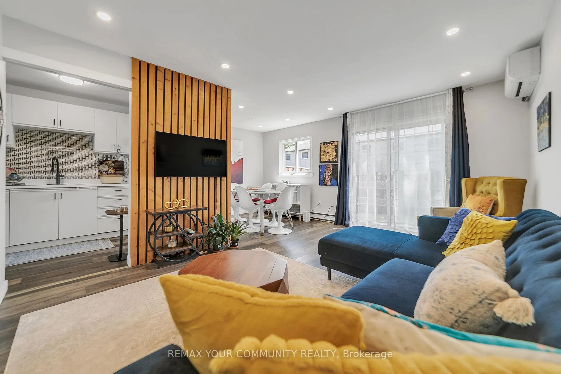 Photo 7 of 23 Bowman Way, Markham, Aileen-Willowbrook — HOMEH