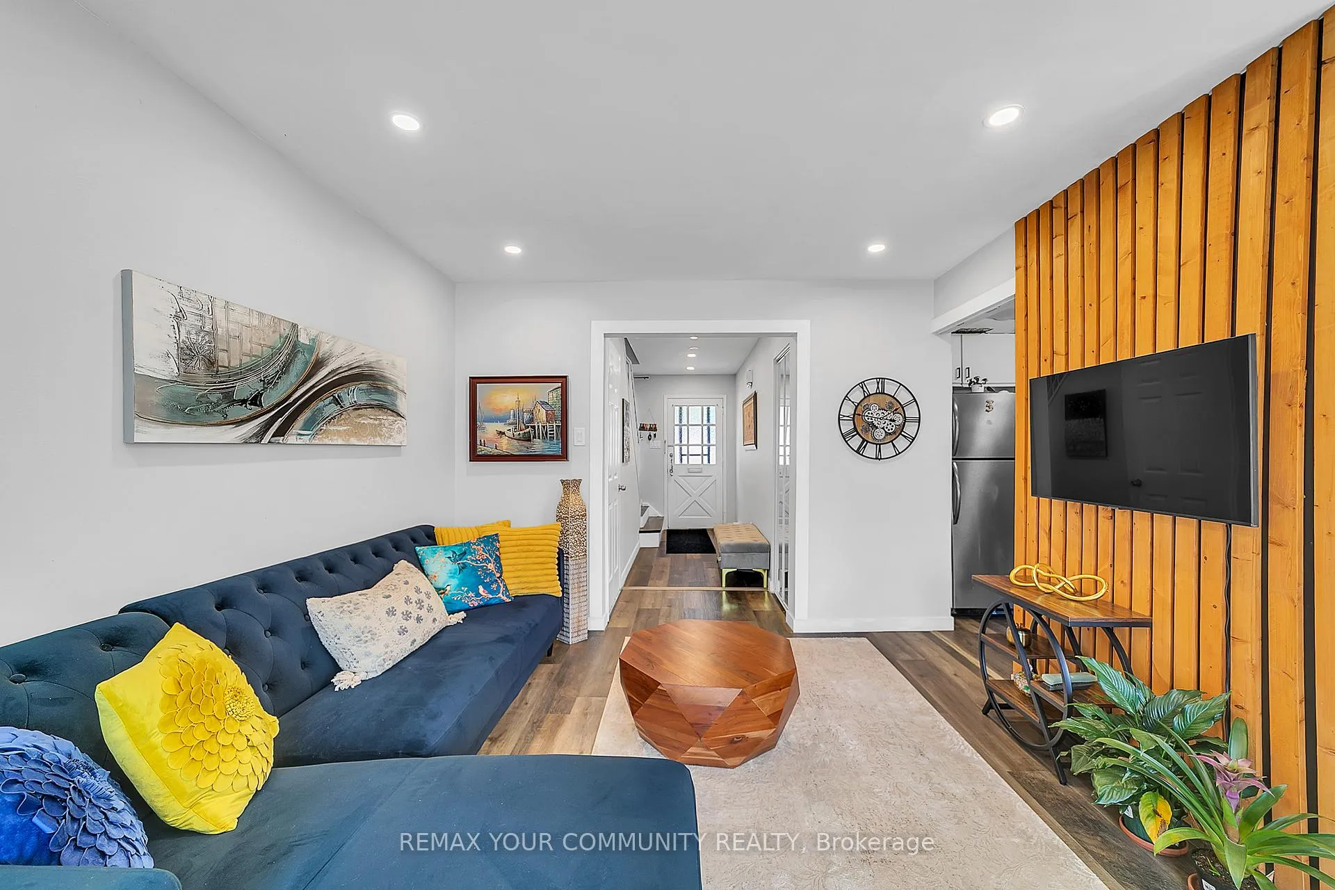 Photo 9 of 23 Bowman Way, Markham, Aileen-Willowbrook — HOMEH