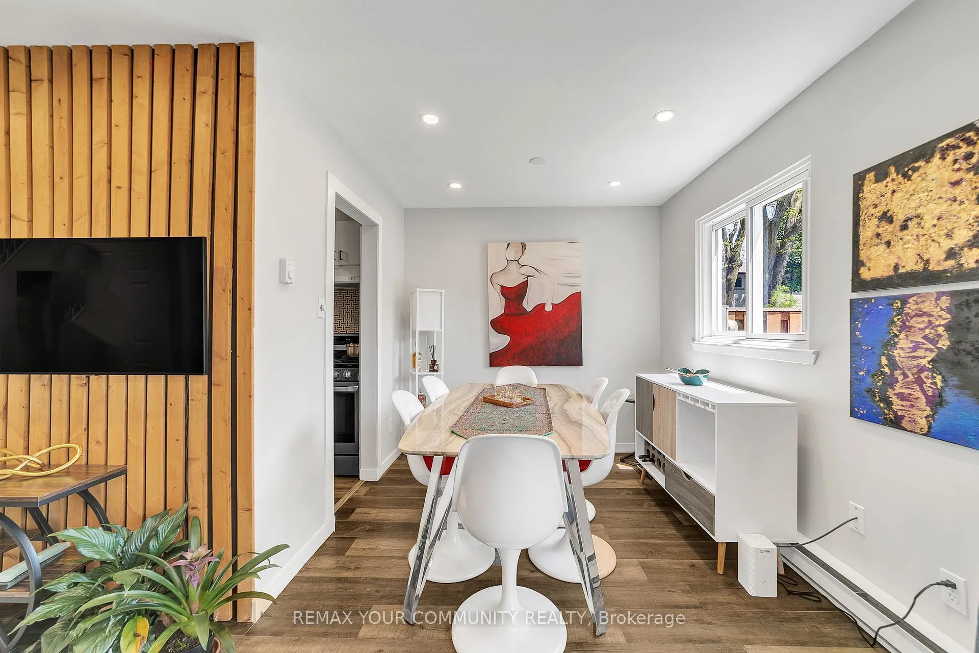 Photo 10 of 23 Bowman Way, Markham, Aileen-Willowbrook — HOMEH