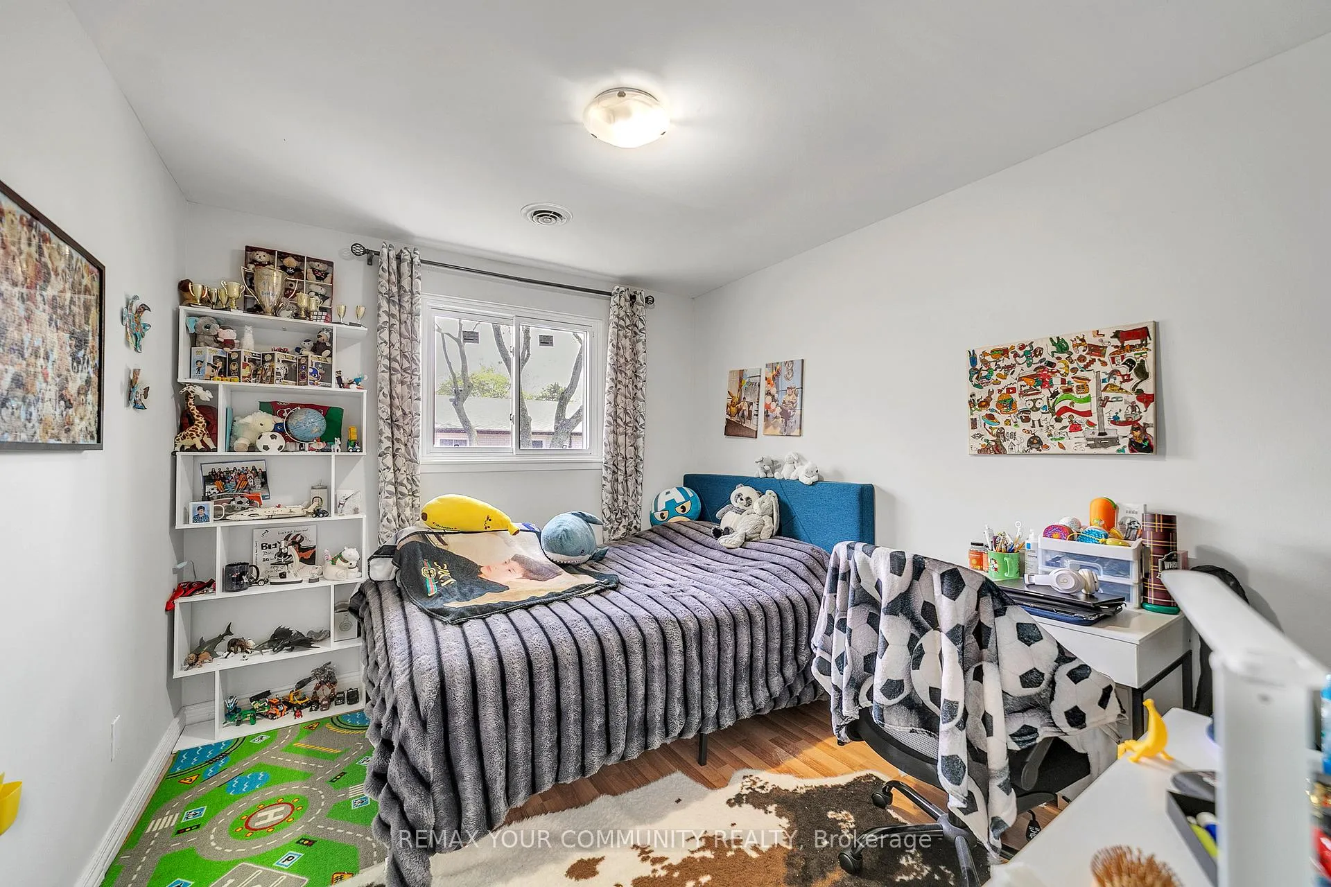 Photo 16 of 23 Bowman Way, Markham, Aileen-Willowbrook — HOMEH