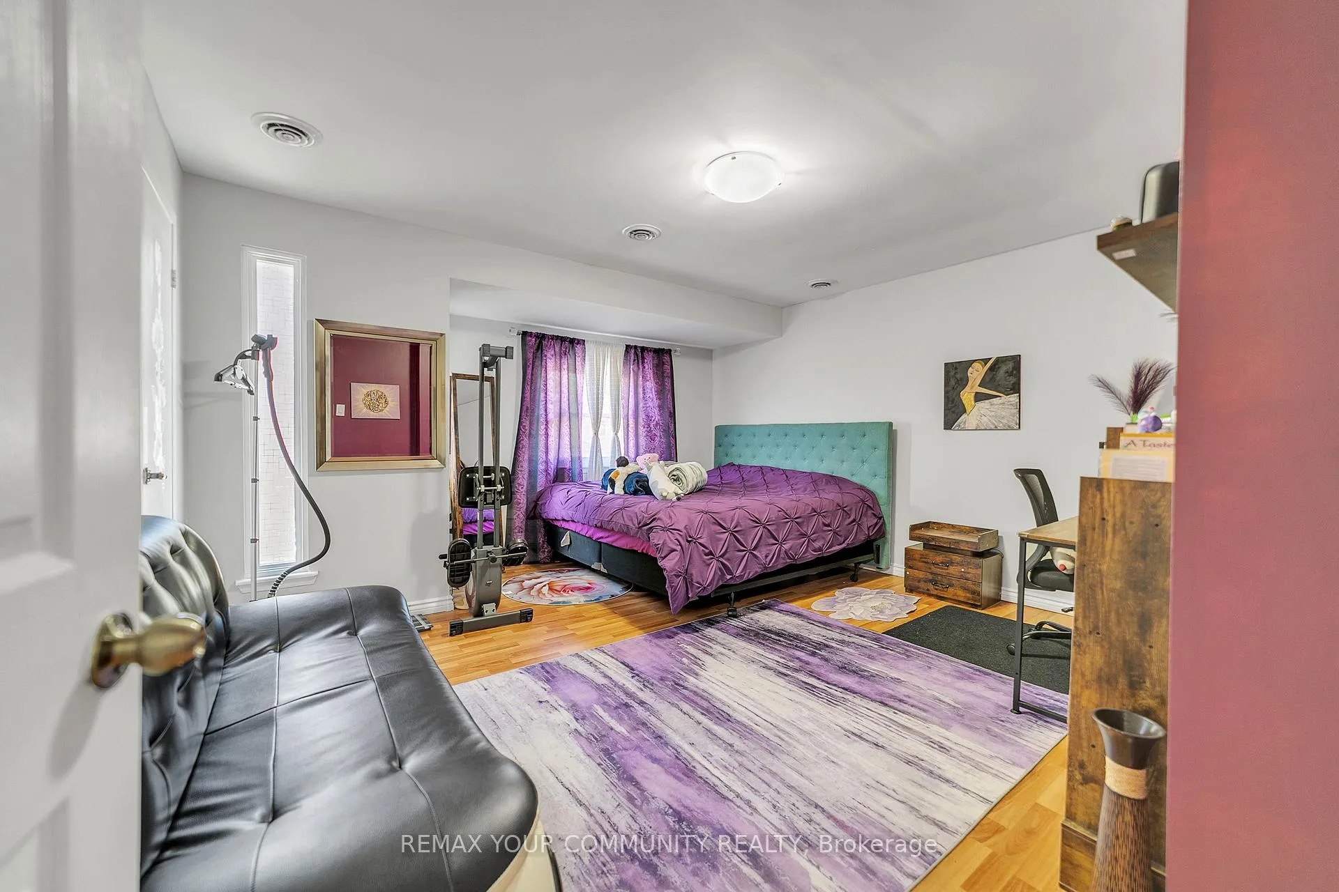 Photo 20 of 23 Bowman Way, Markham, Aileen-Willowbrook — HOMEH