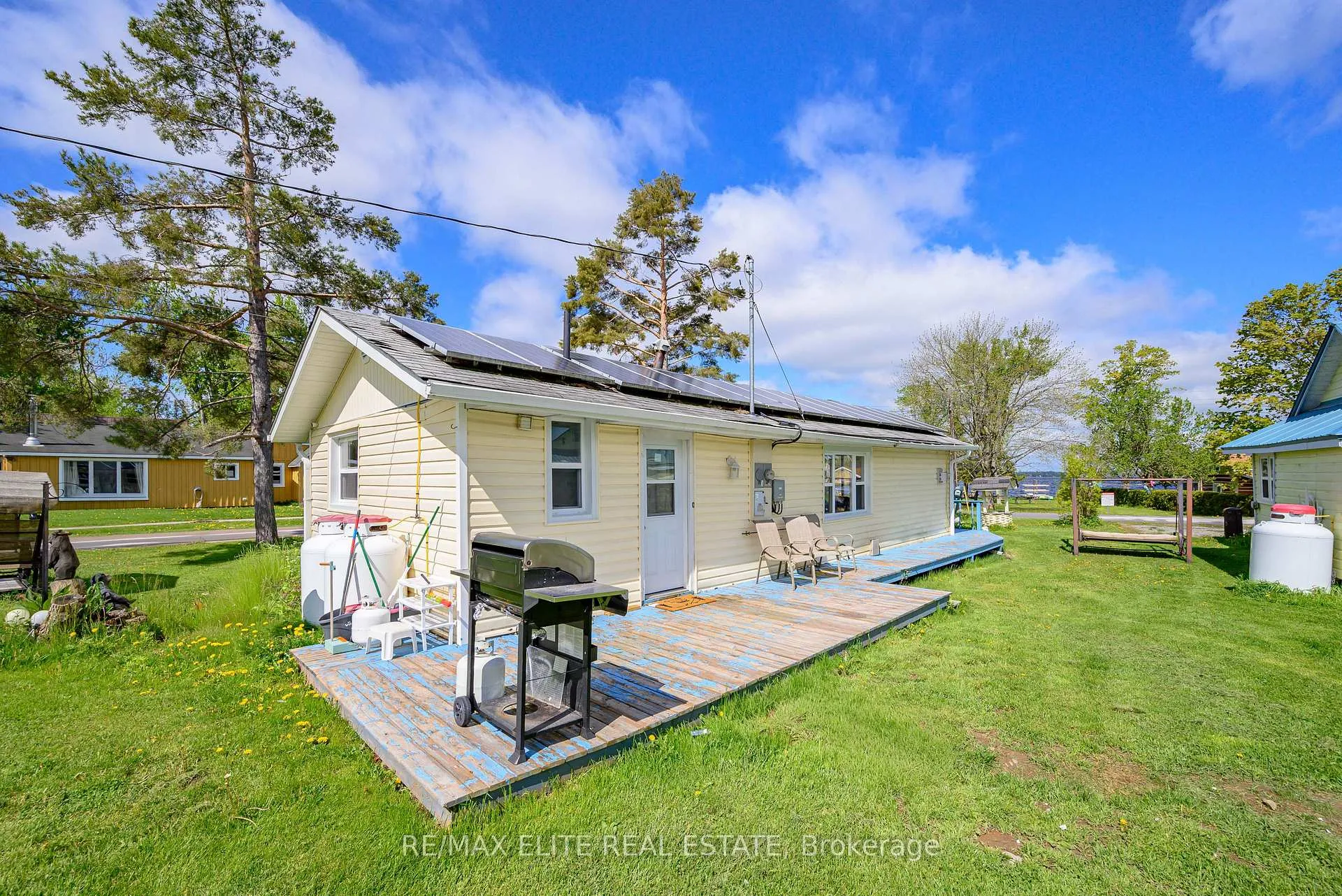 Photo 19 of 10 Alexander Avenue, Kawartha Lakes, Fenelon — HOMEH