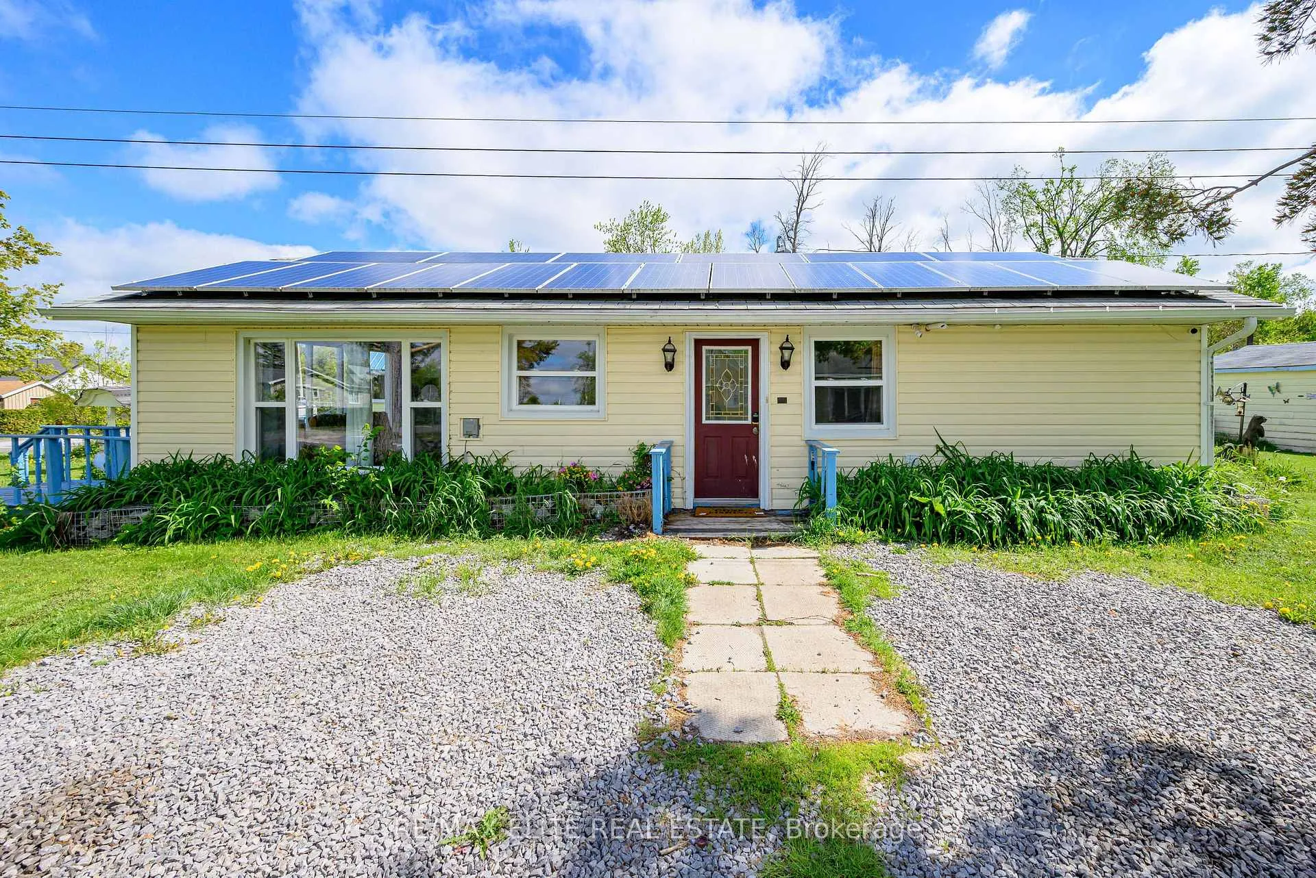 Photo 21 of 10 Alexander Avenue, Kawartha Lakes, Fenelon — HOMEH