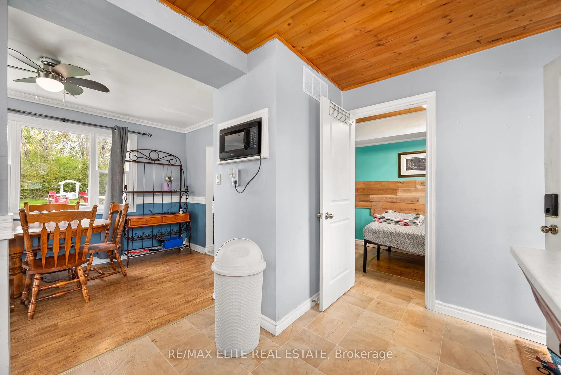 Photo 23 of 10 Alexander Avenue, Kawartha Lakes, Fenelon — HOMEH