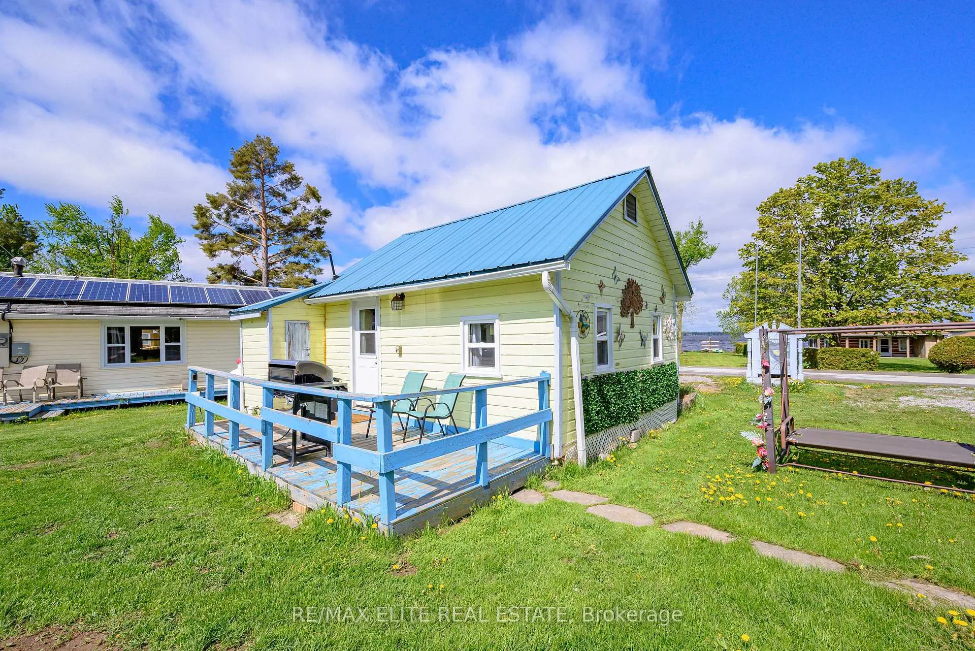 Photo 35 of 10 Alexander Avenue, Kawartha Lakes, Fenelon — HOMEH