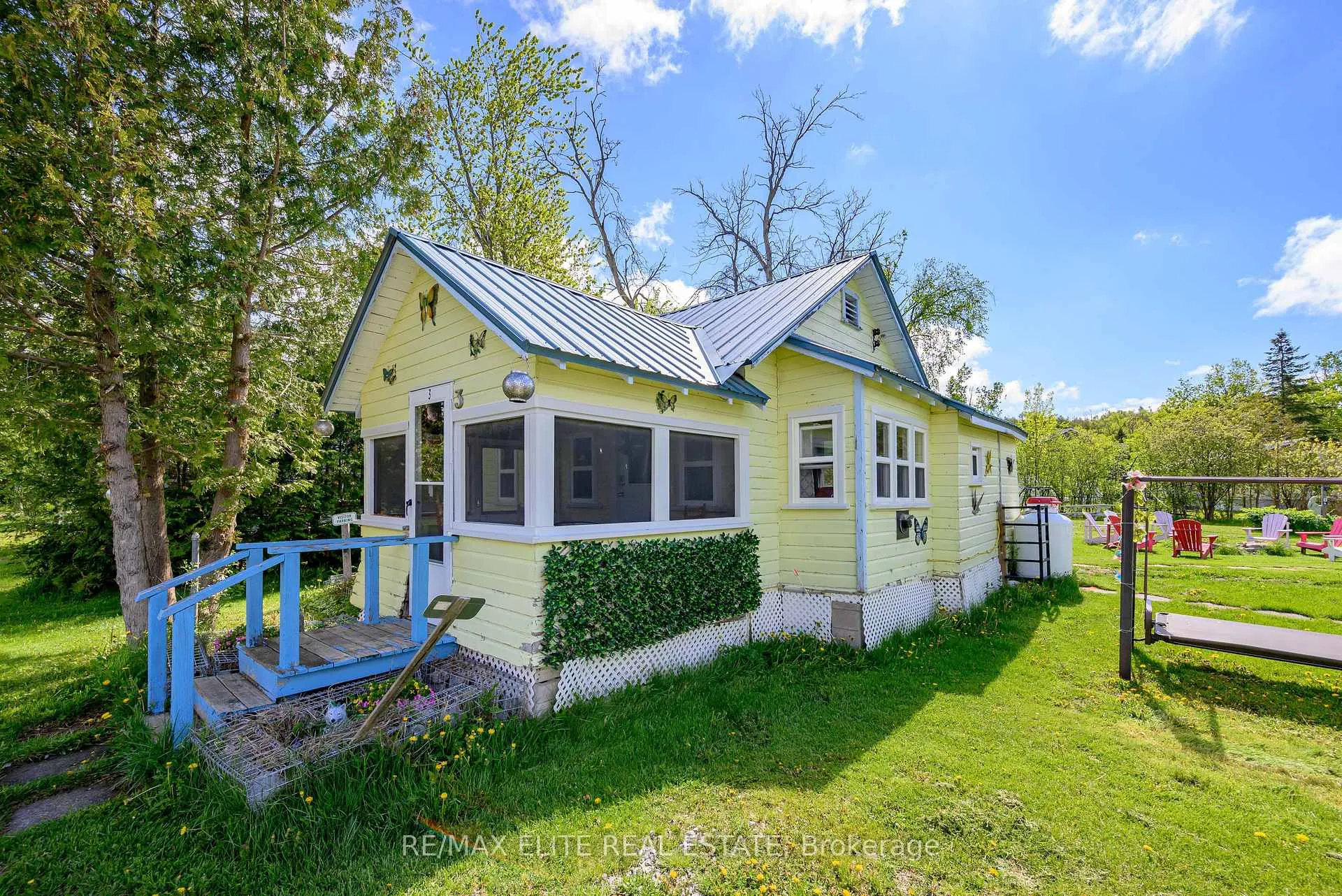 Photo 43 of 10 Alexander Avenue, Kawartha Lakes, Fenelon — HOMEH