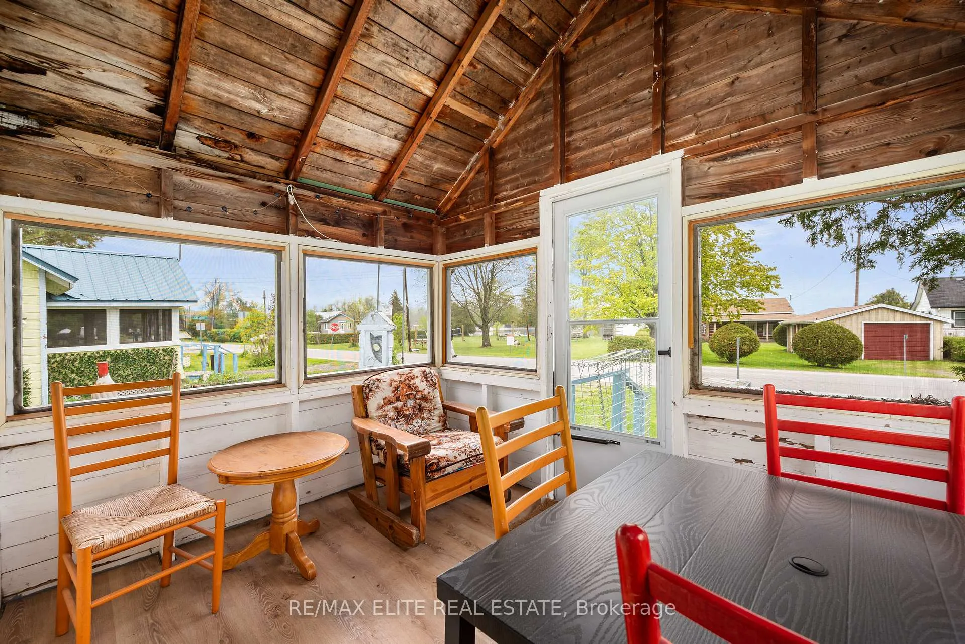 Photo 50 of 10 Alexander Avenue, Kawartha Lakes, Fenelon — HOMEH