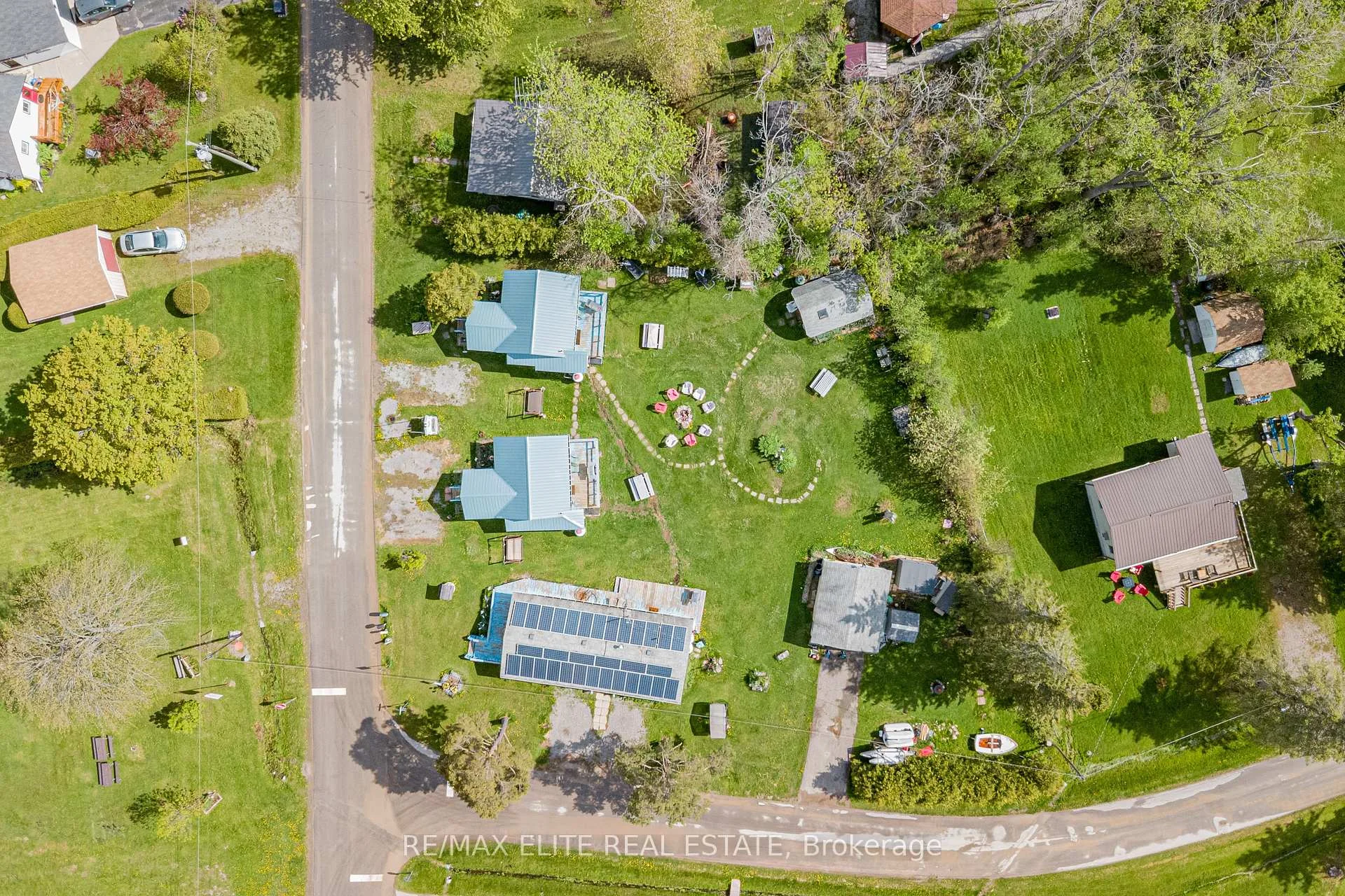 Photo 13 of 10 Alexander Avenue, Kawartha Lakes, Fenelon — HOMEH