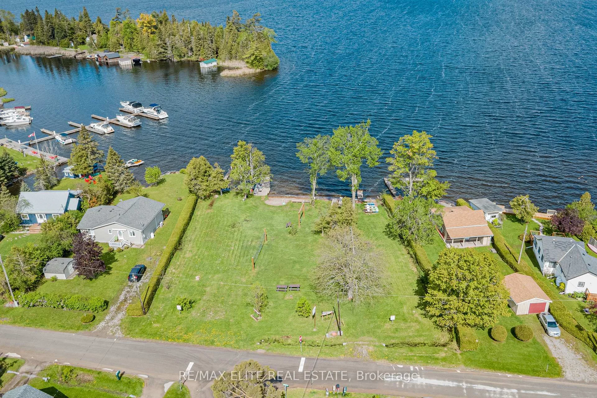 Photo 16 of 10 Alexander Avenue, Kawartha Lakes, Fenelon — HOMEH