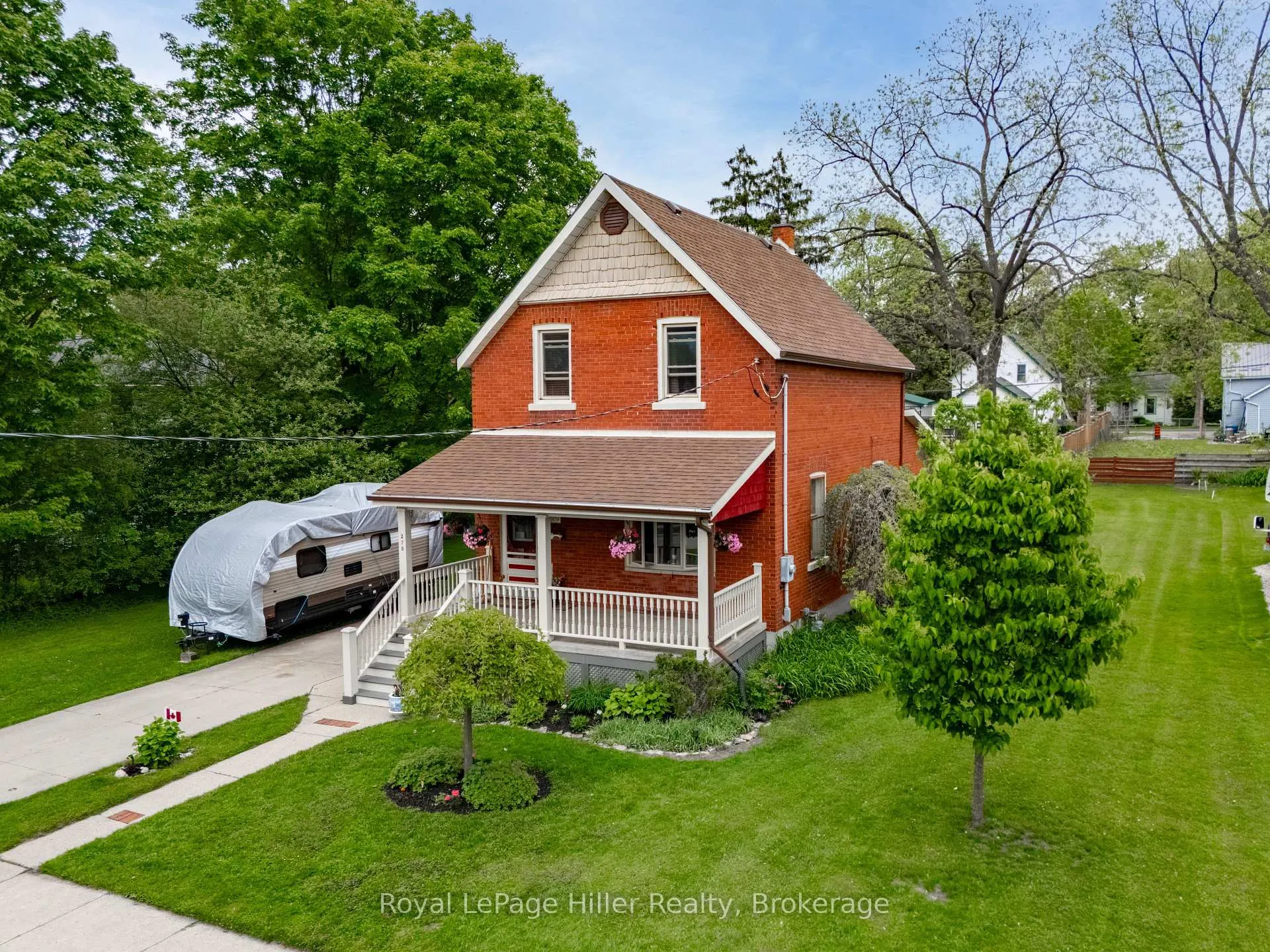 Photo 2 of 279 Nelson Street, Stratford — HOMEH