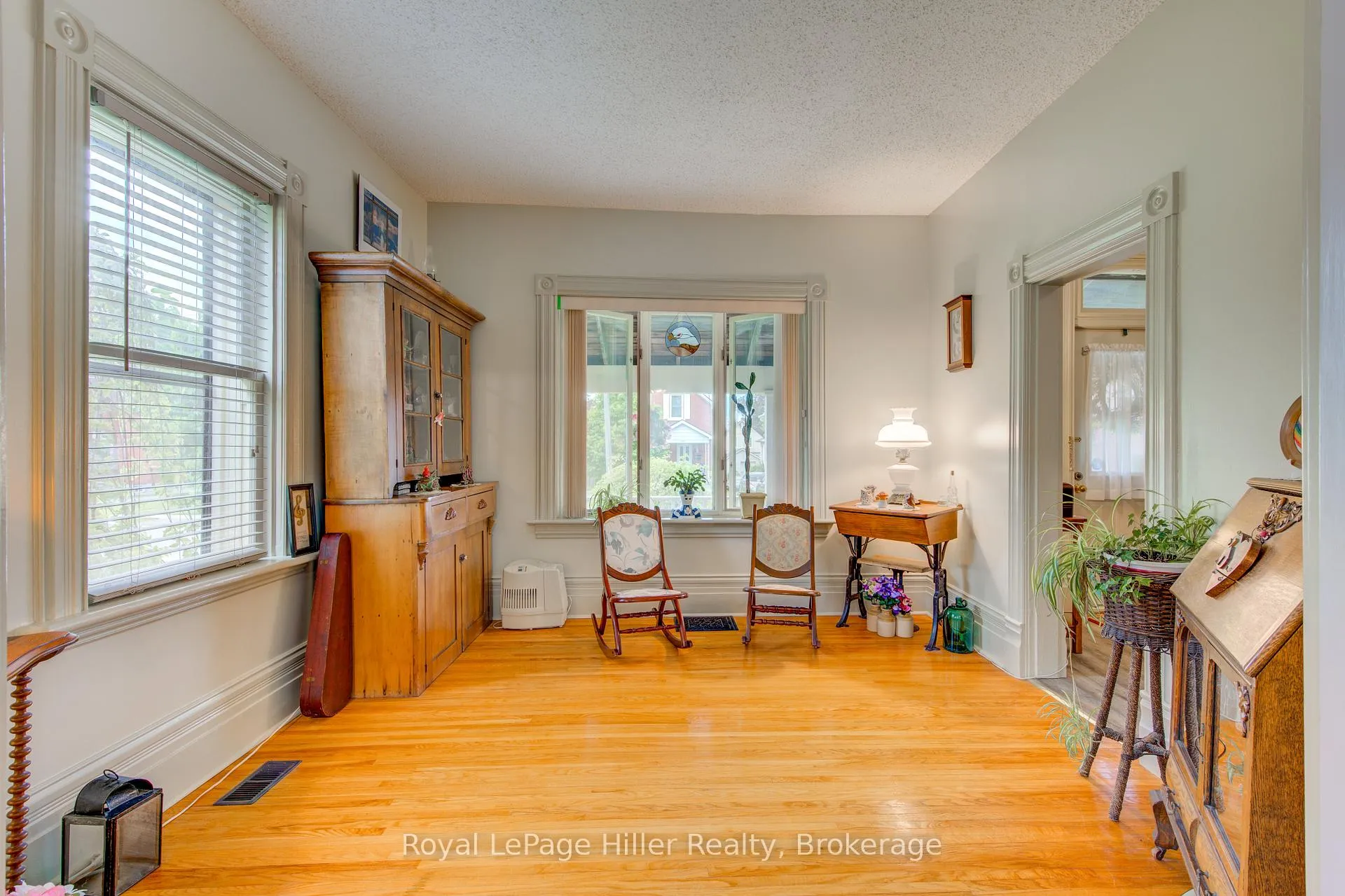 Photo 11 of 279 Nelson Street, Stratford — HOMEH