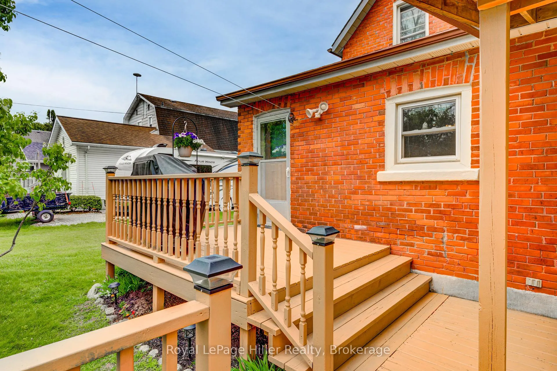 Photo 43 of 279 Nelson Street, Stratford — HOMEH
