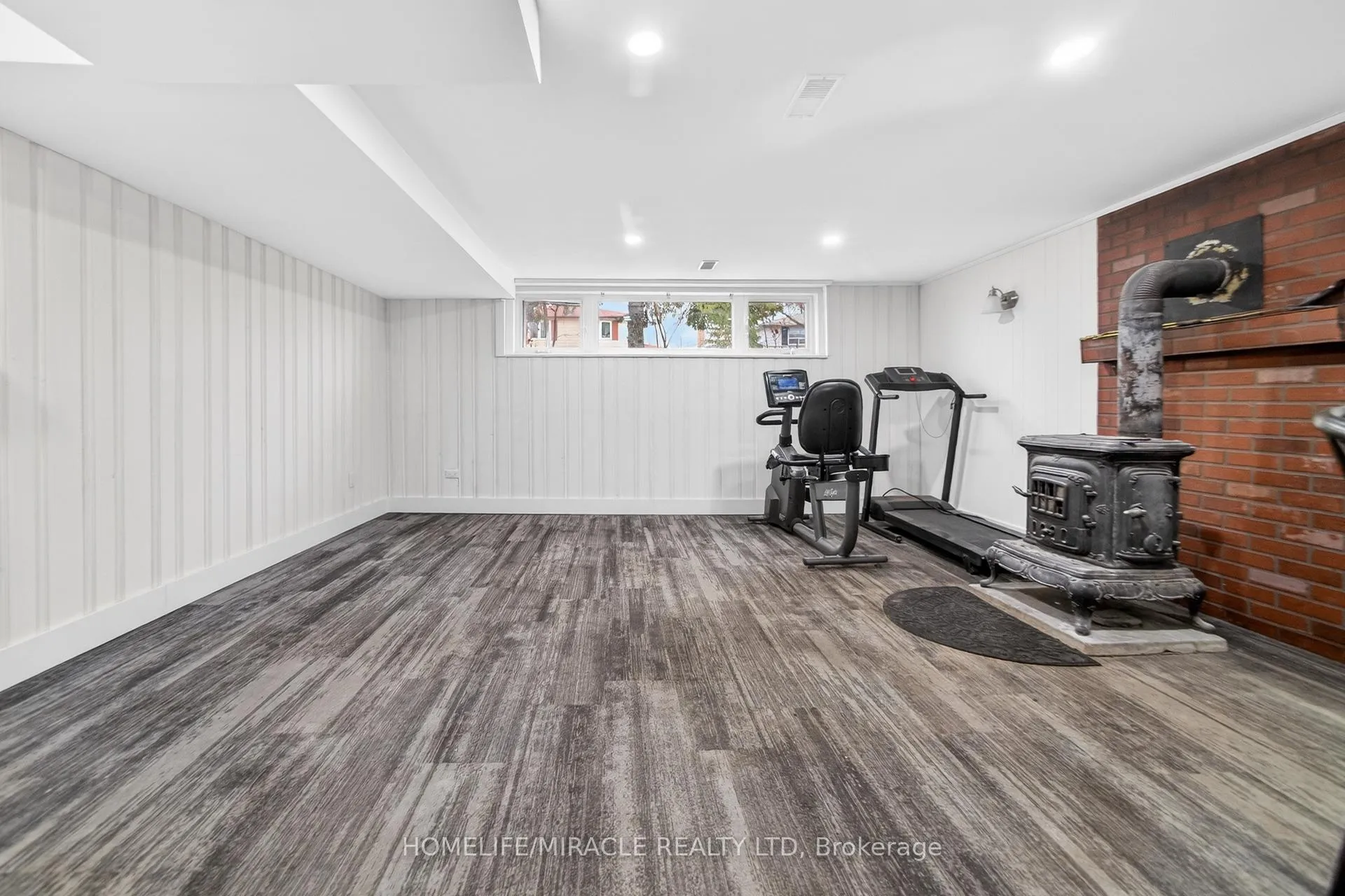 Photo 39 of 81 Watson Crescent, Brampton, Brampton East — HOMEH
