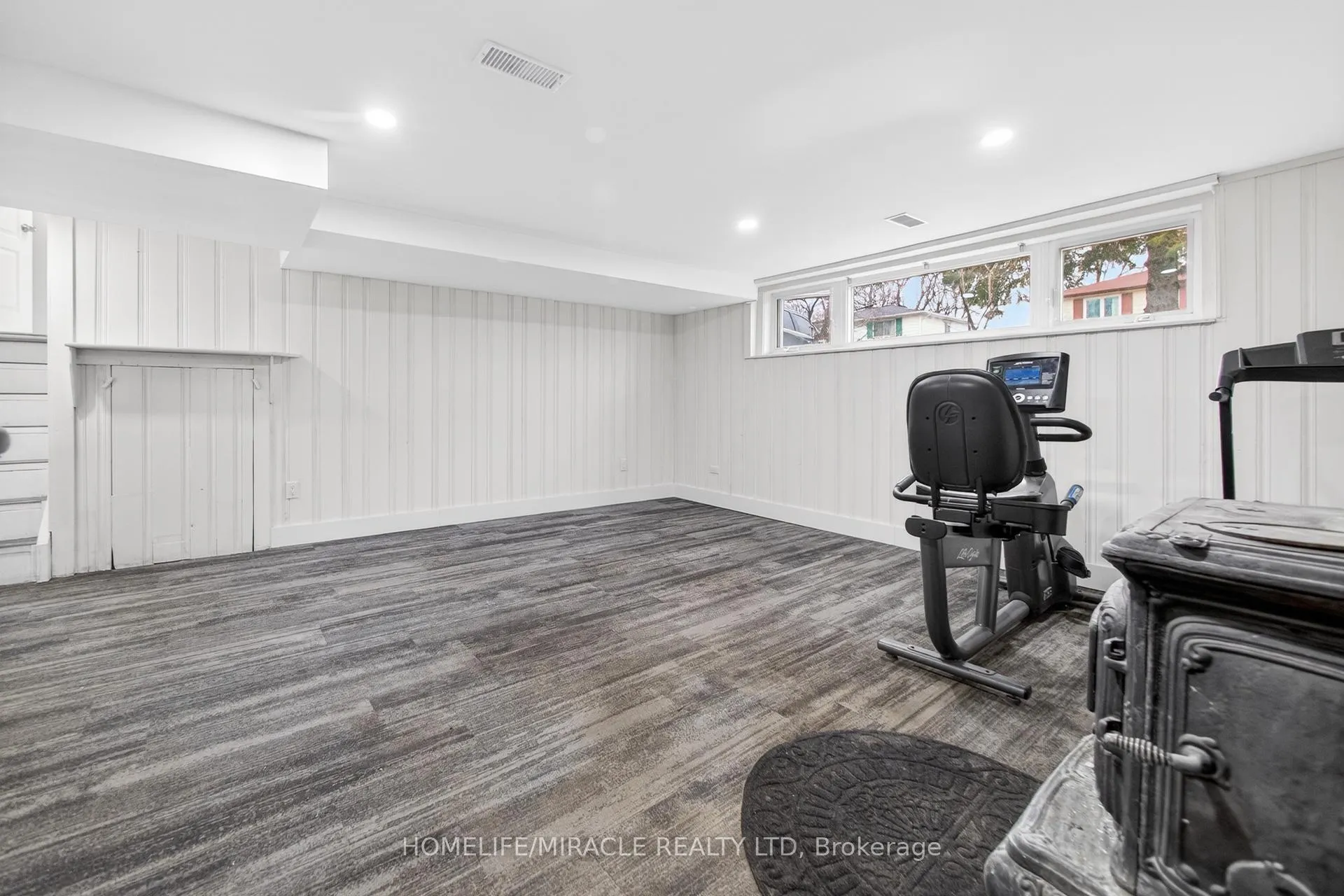 Photo 40 of 81 Watson Crescent, Brampton, Brampton East — HOMEH