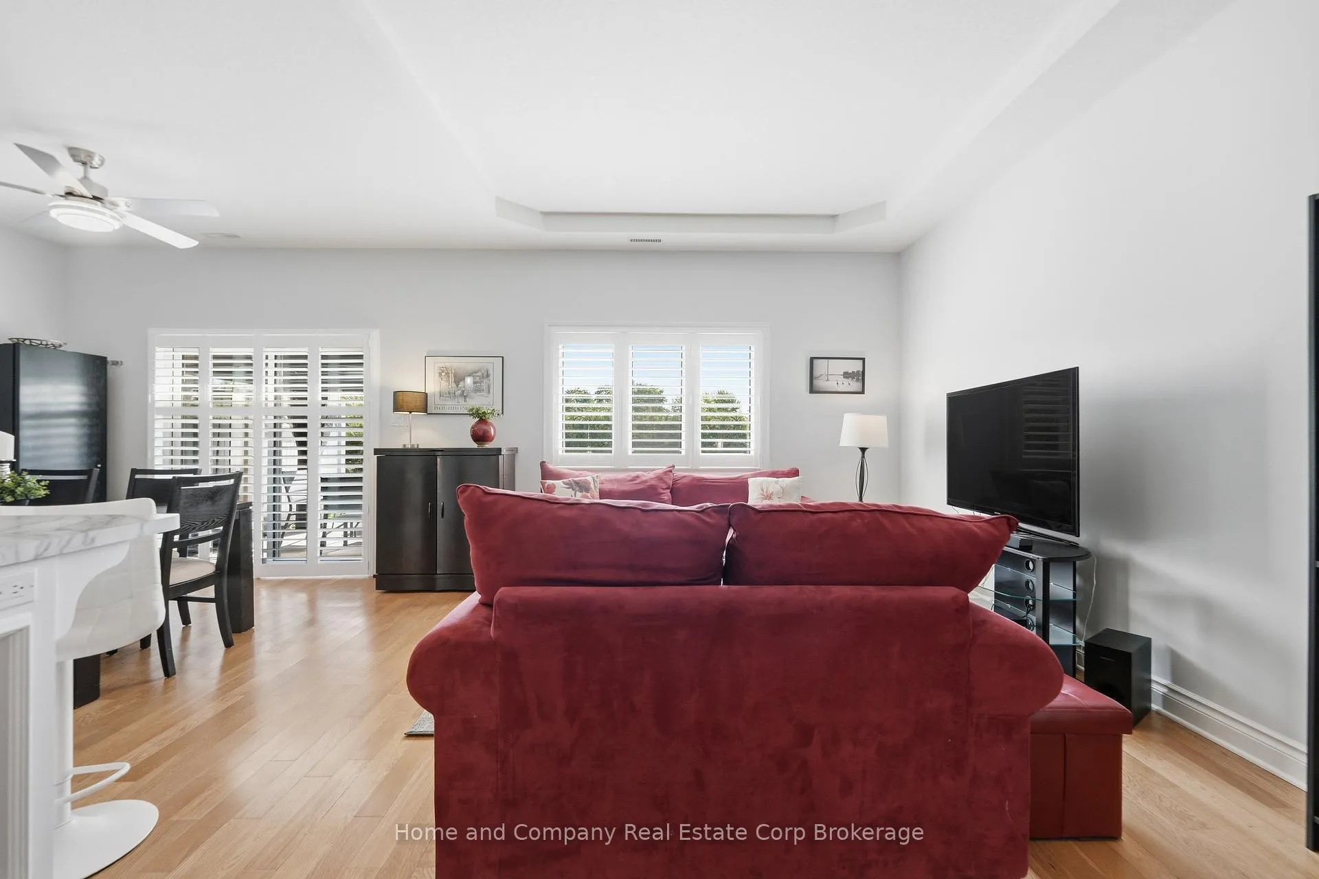 Photo 6 of 11 Bayfield Mews Lane, Bluewater, Bayfield — HOMEH