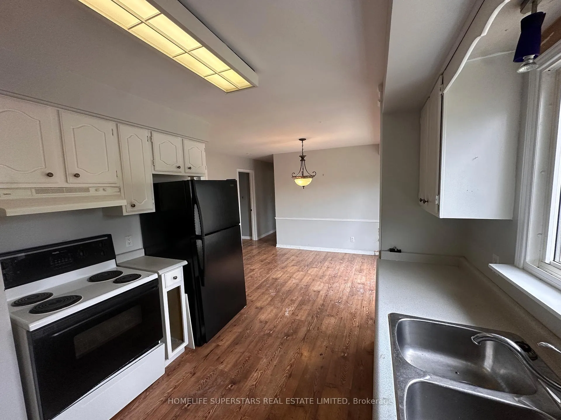 Photo 6 of 14 Locke Avenue, St. Thomas — HOMEH