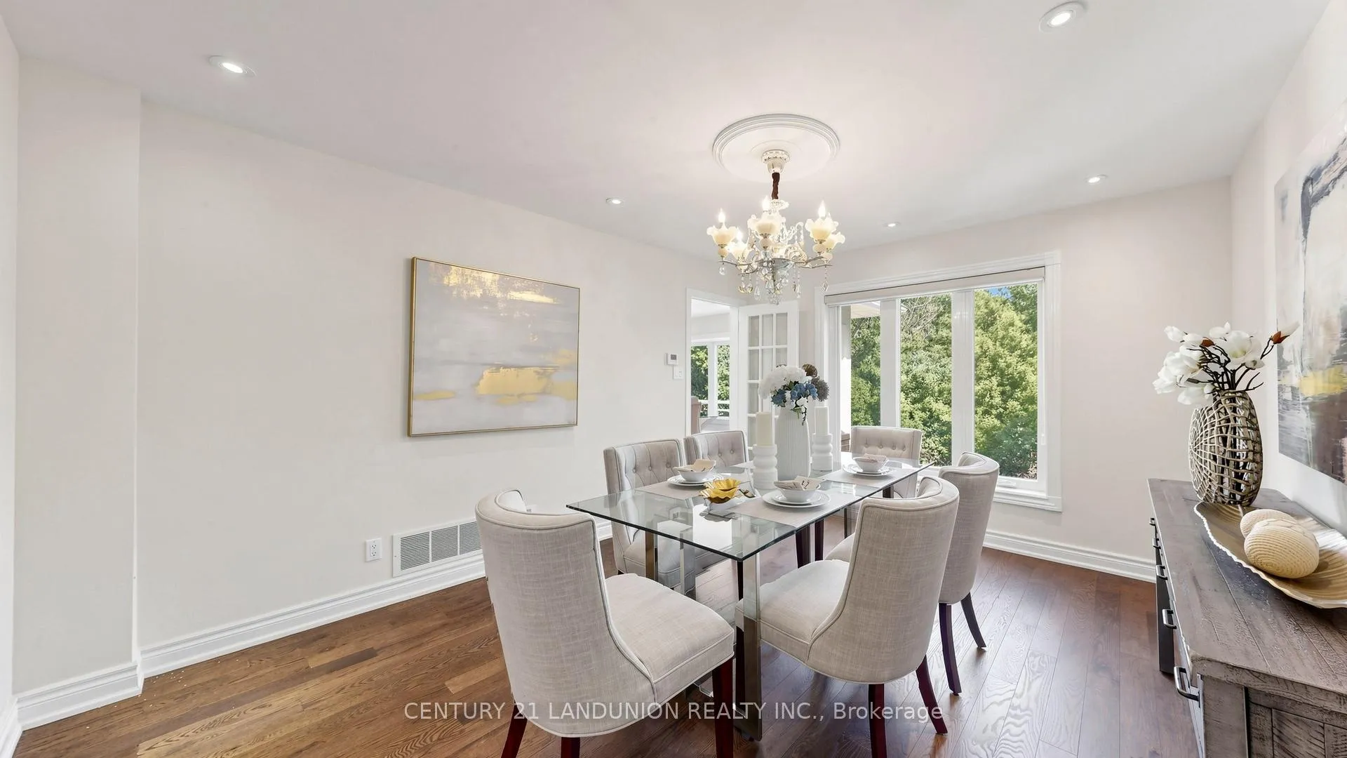 Photo 9 of 37 Millstone Court, Markham, Unionville — HOMEH