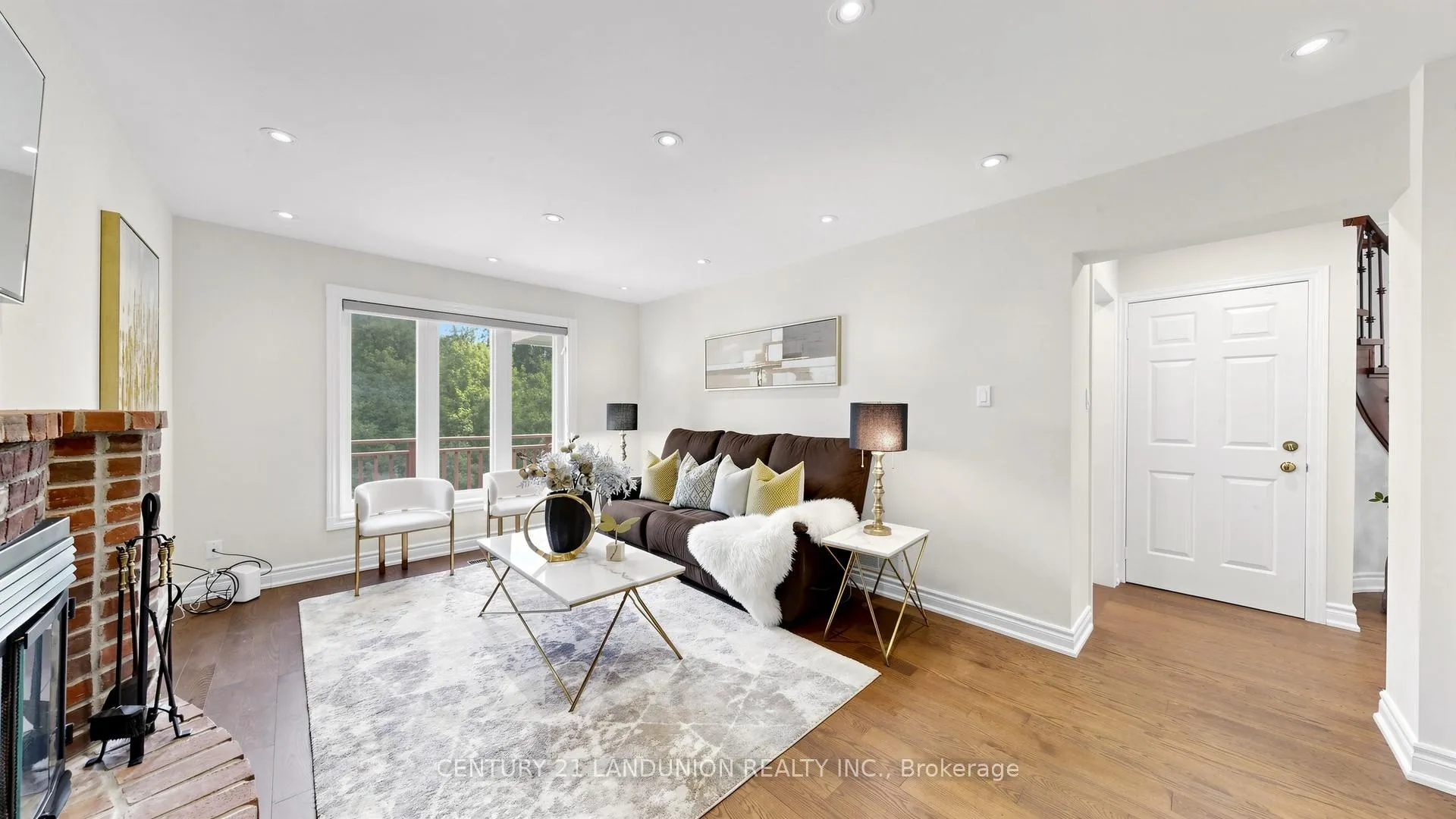 Photo 12 of 37 Millstone Court, Markham, Unionville — HOMEH