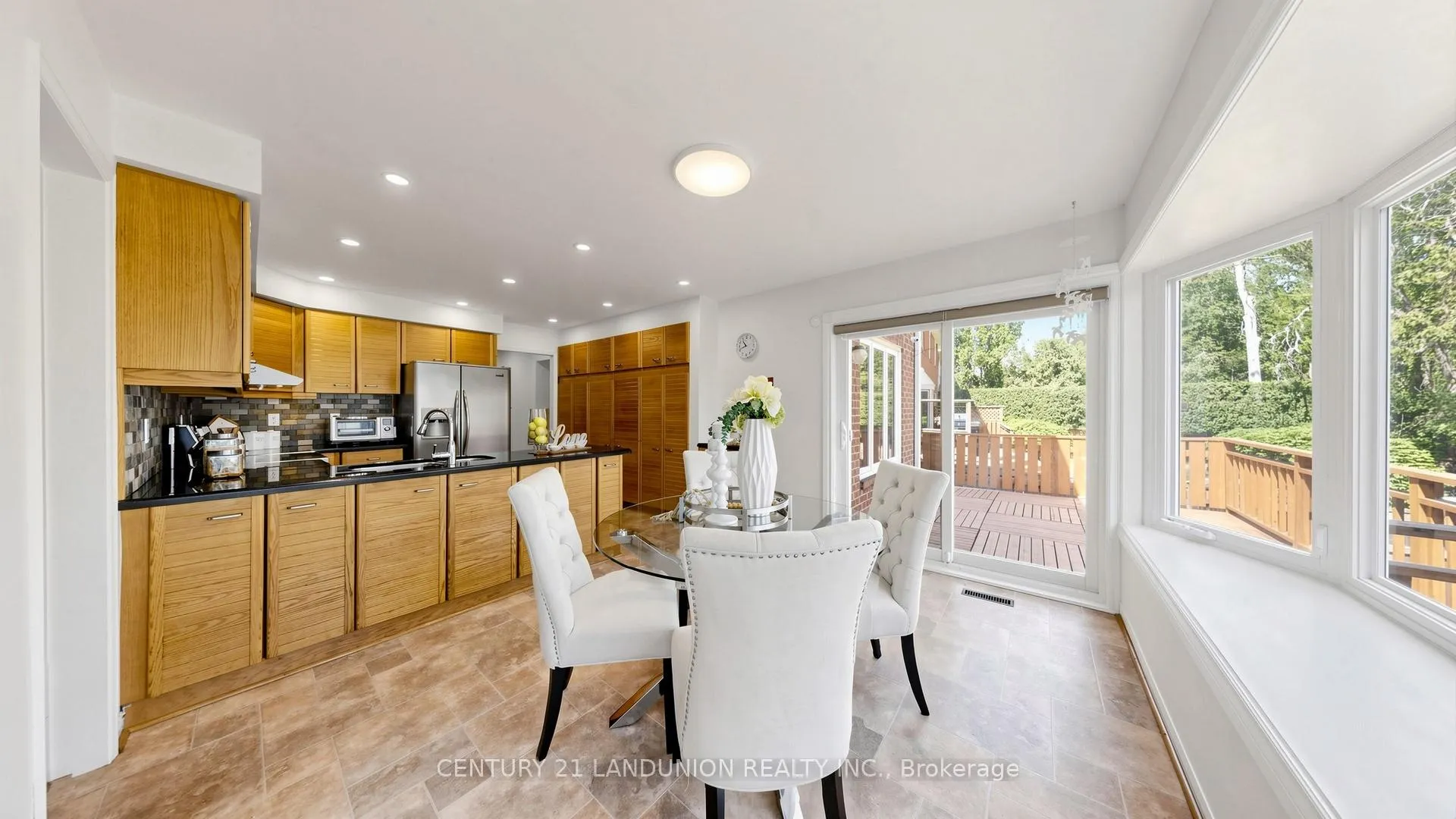 Photo 14 of 37 Millstone Court, Markham, Unionville — HOMEH