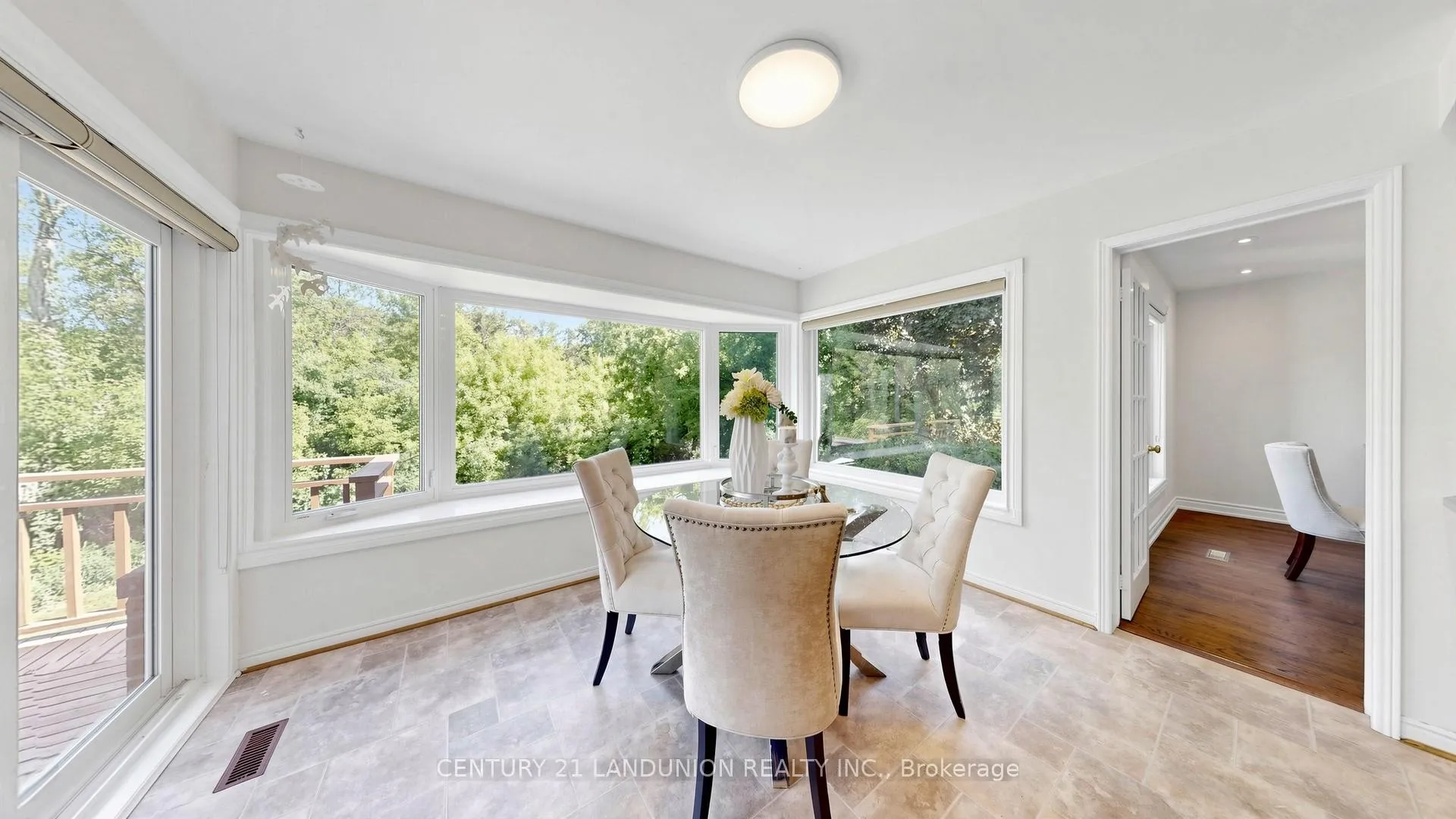 Photo 16 of 37 Millstone Court, Markham, Unionville — HOMEH