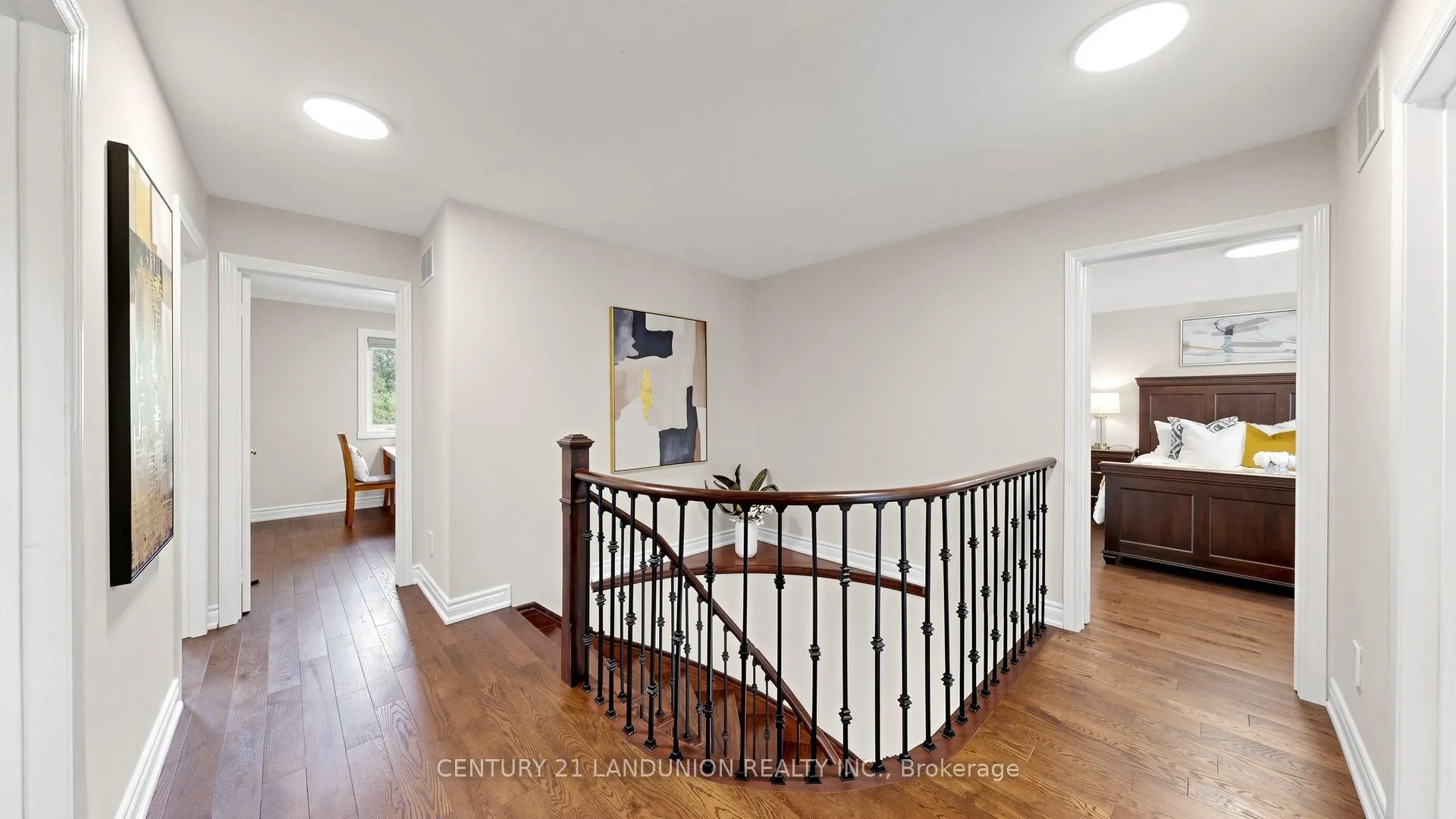 Photo 24 of 37 Millstone Court, Markham, Unionville — HOMEH