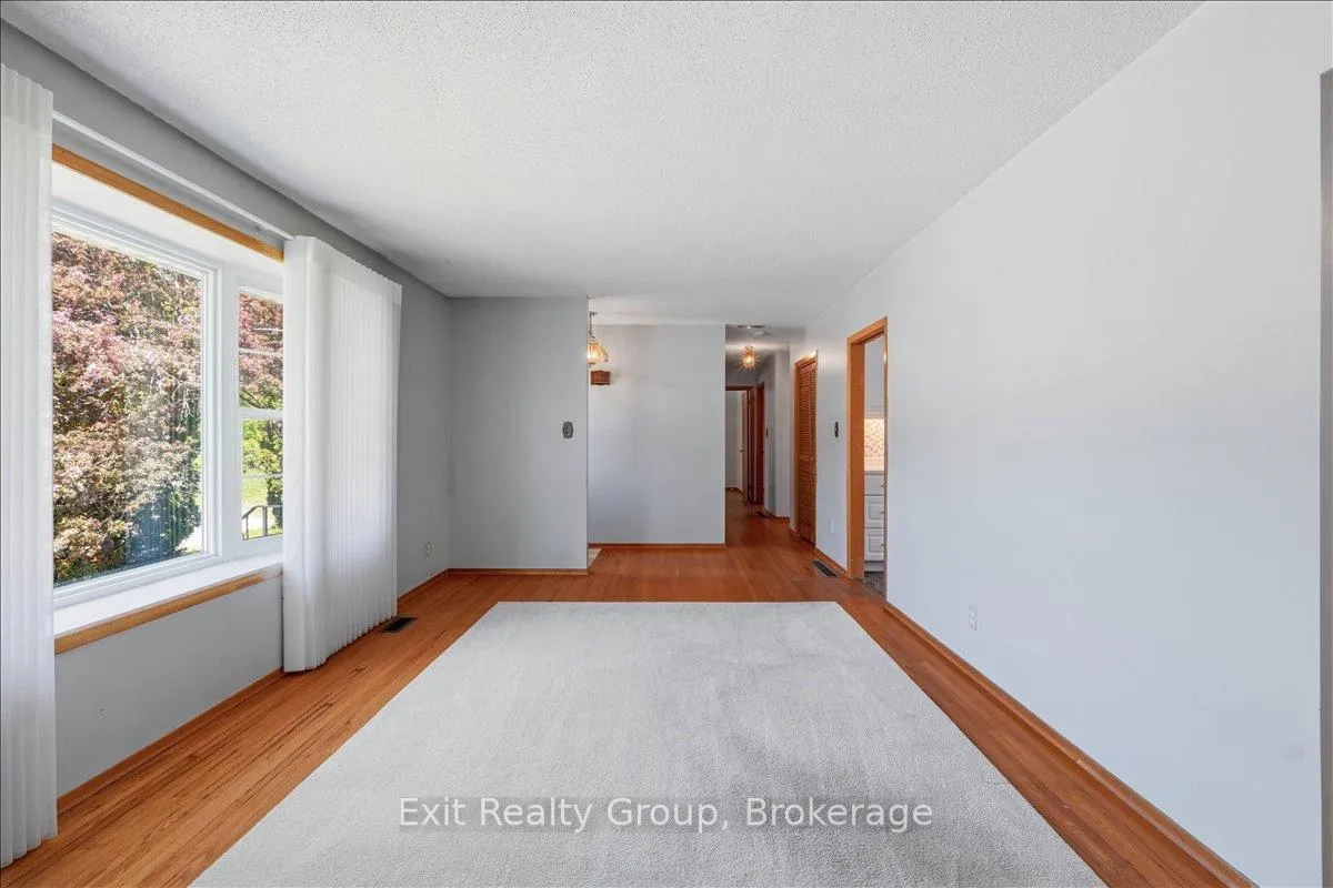 Photo 11 of 261 Byron Street, Quinte West, Sidney Ward — HOMEH