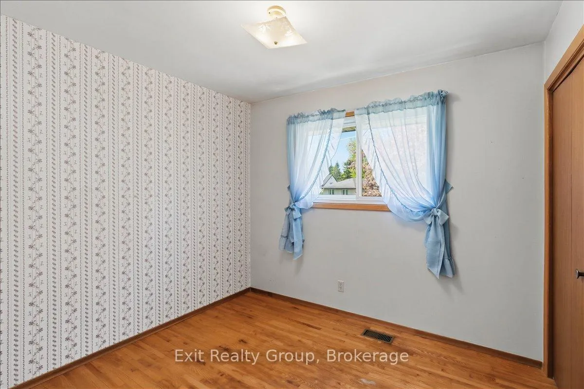 Photo 16 of 261 Byron Street, Quinte West, Sidney Ward — HOMEH