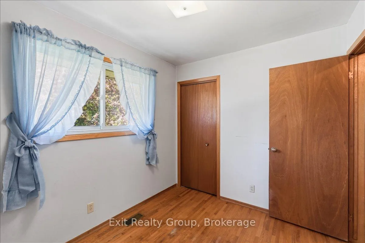 Photo 17 of 261 Byron Street, Quinte West, Sidney Ward — HOMEH