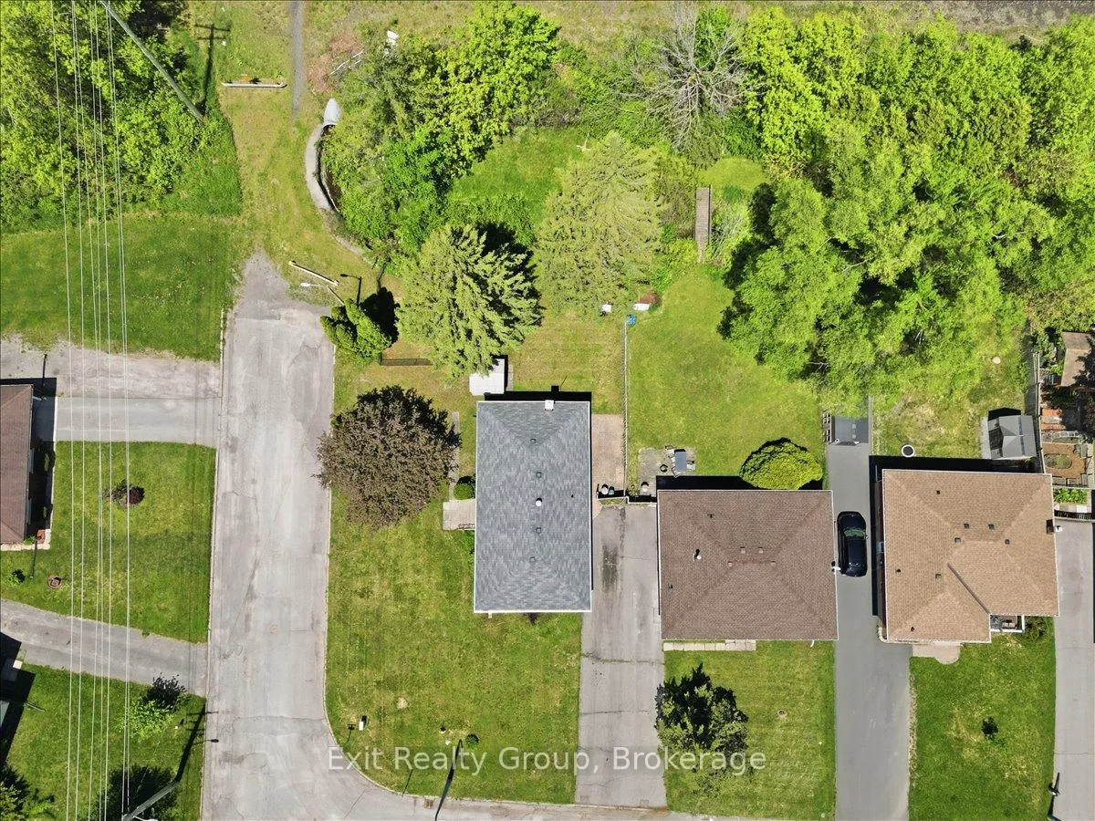 Photo 38 of 261 Byron Street, Quinte West, Sidney Ward — HOMEH