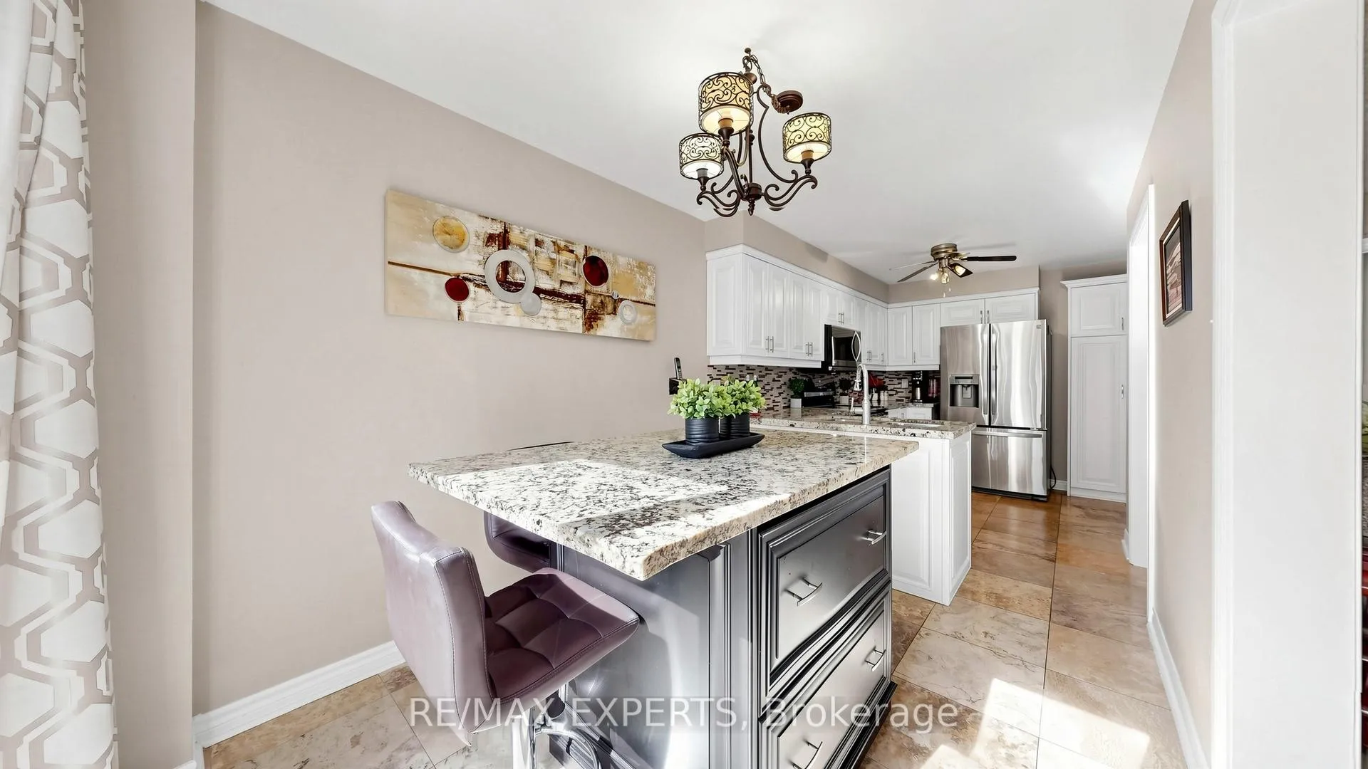 Photo 12 of 229 Rosanna Crescent, Vaughan, Maple — HOMEH