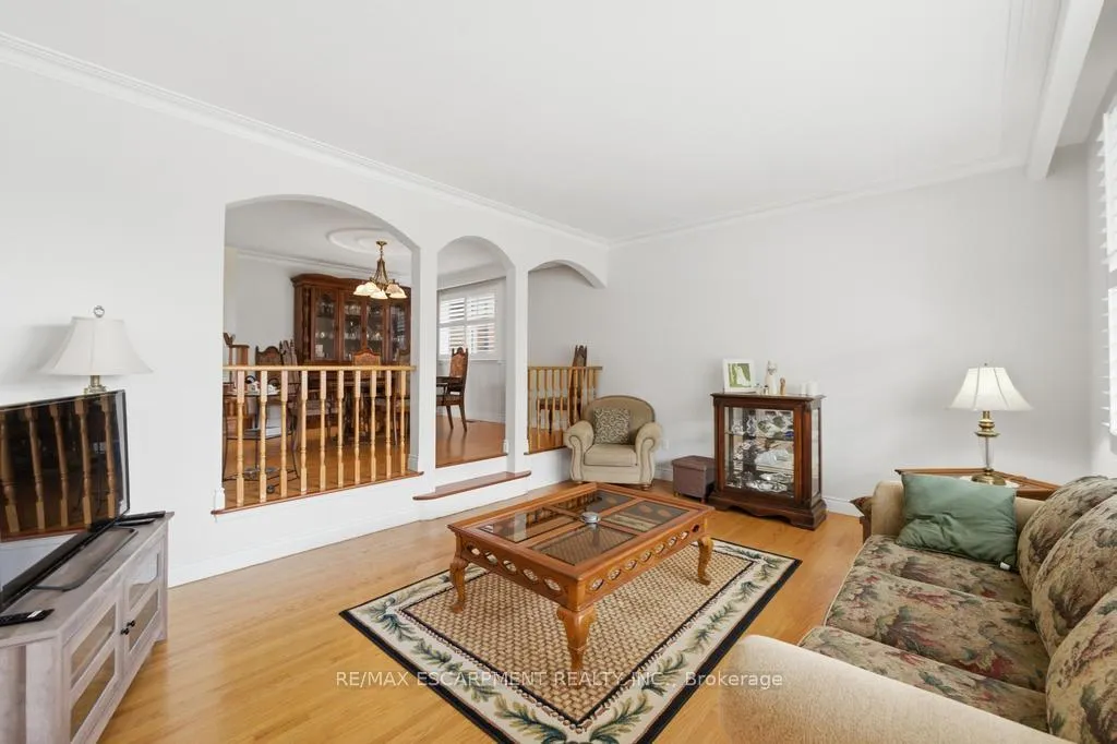 Photo 10 of 68 Nugent Drive, Hamilton, Kentley — HOMEH