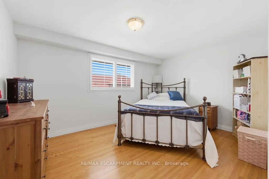 Photo 13 of 68 Nugent Drive, Hamilton, Kentley — HOMEH