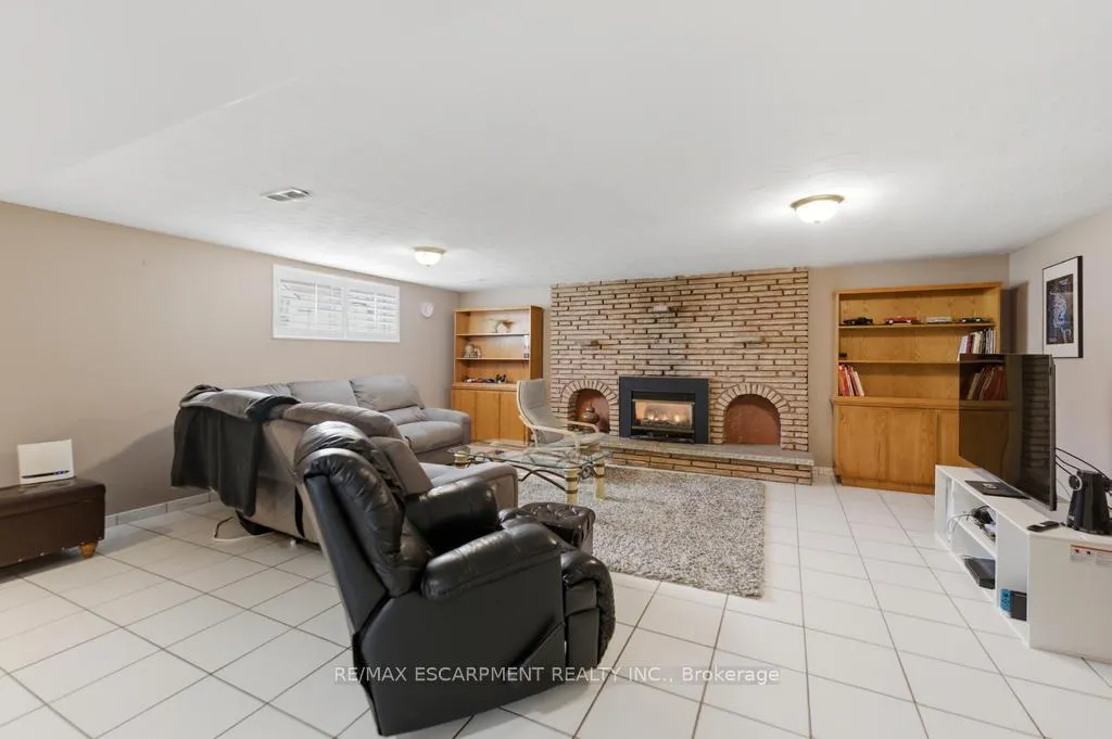 Photo 16 of 68 Nugent Drive, Hamilton, Kentley — HOMEH