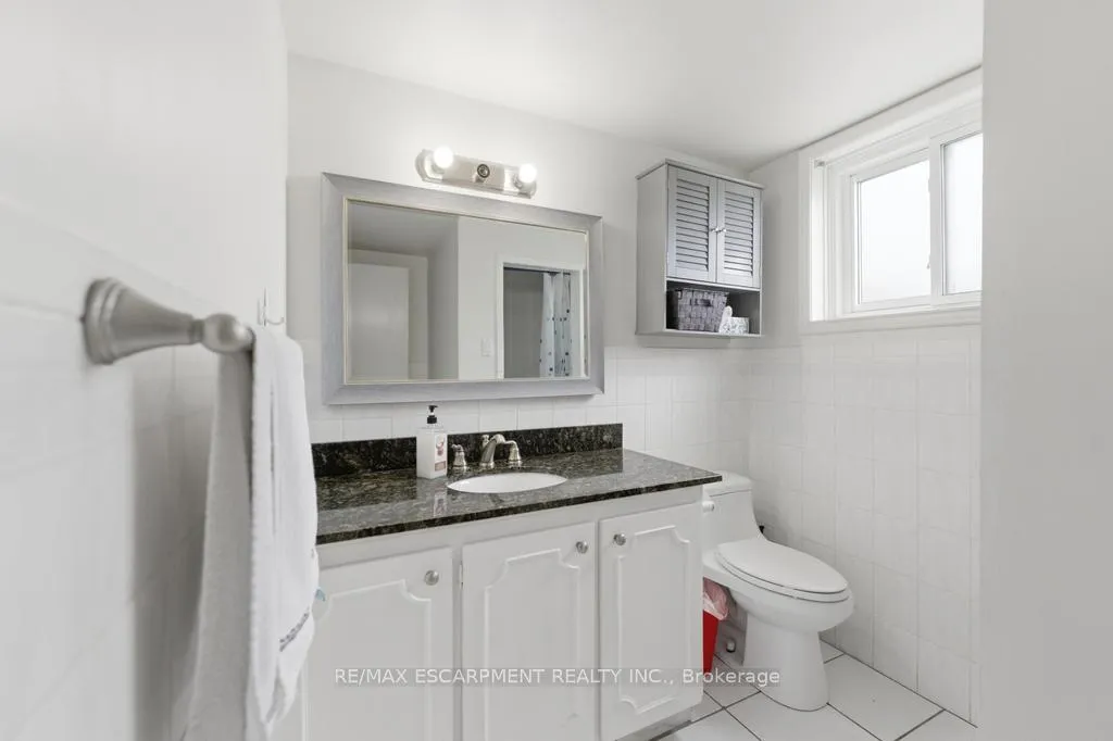 Photo 18 of 68 Nugent Drive, Hamilton, Kentley — HOMEH